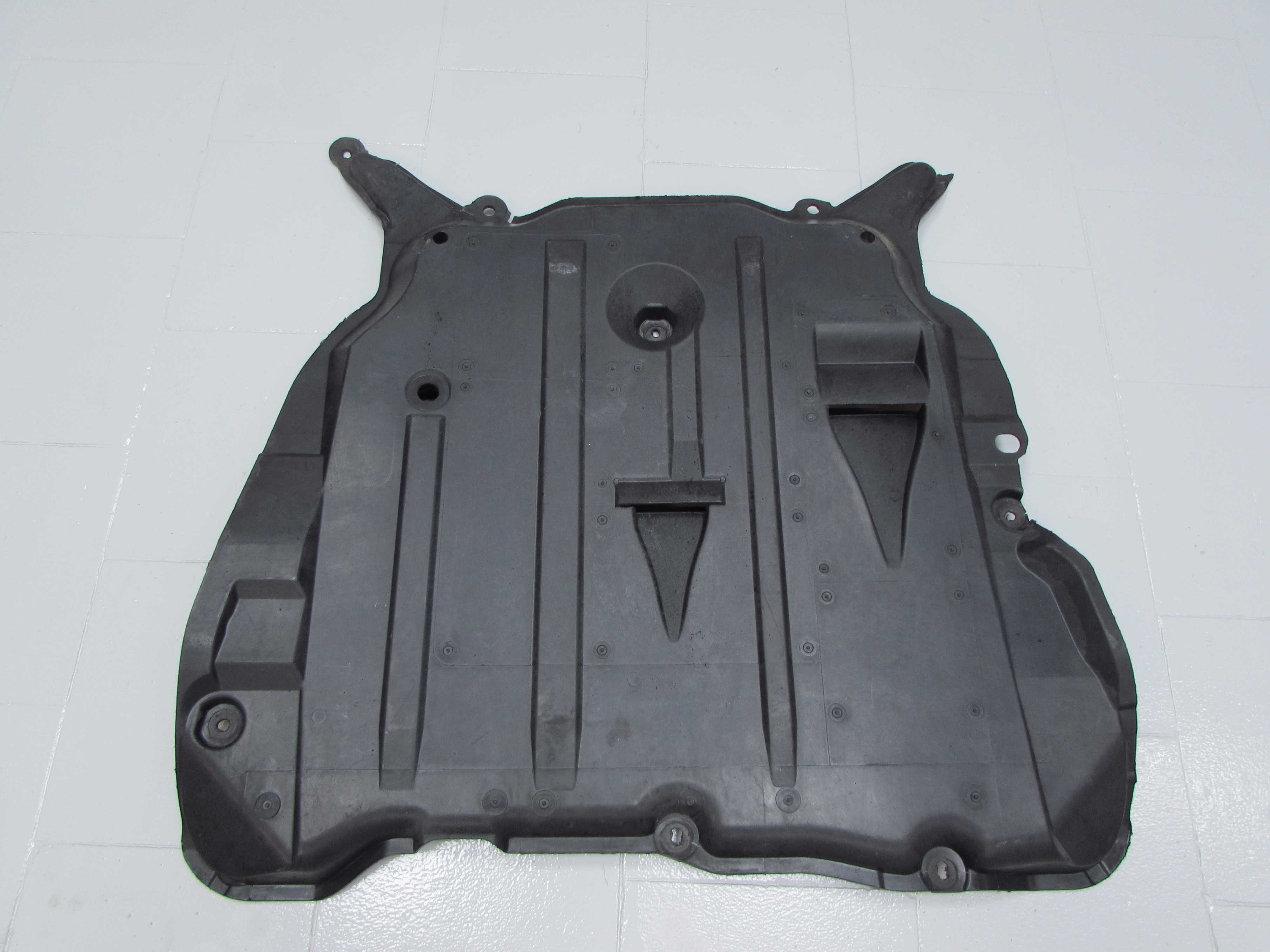 VOLVO XC90 LIFT 2.4 D5 OSLONA SILNIKA DOLNA 07-14