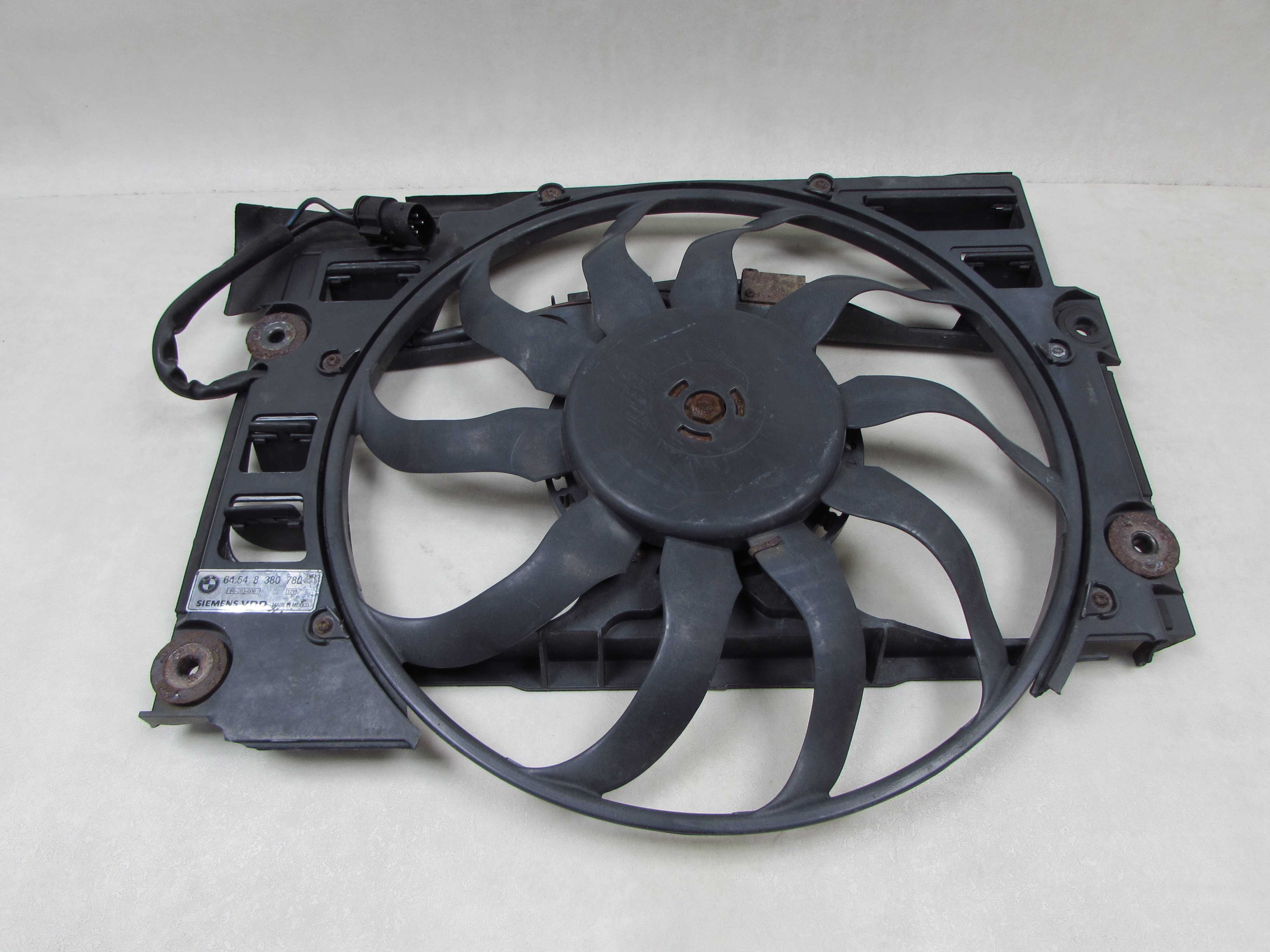 BMW 5 E39 WENTYLATOR WIATRAK CHLODNICY KLIMATYZACJI 4 PINY 8380780