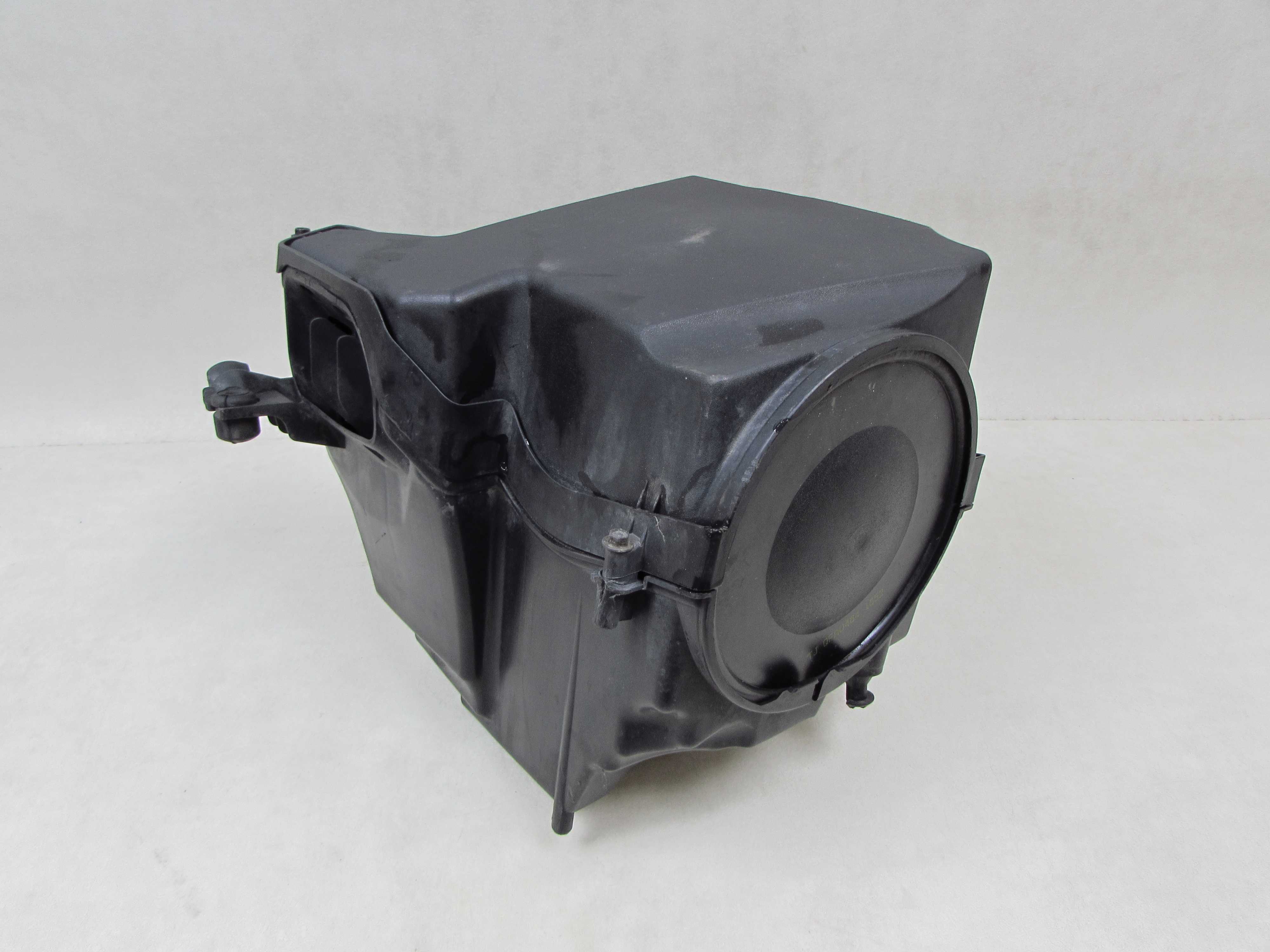 VOLVO C30 S40 V50 1.6 D 04- OBUDOWA FILTRA POWIETRZA 7M51-9600-BF