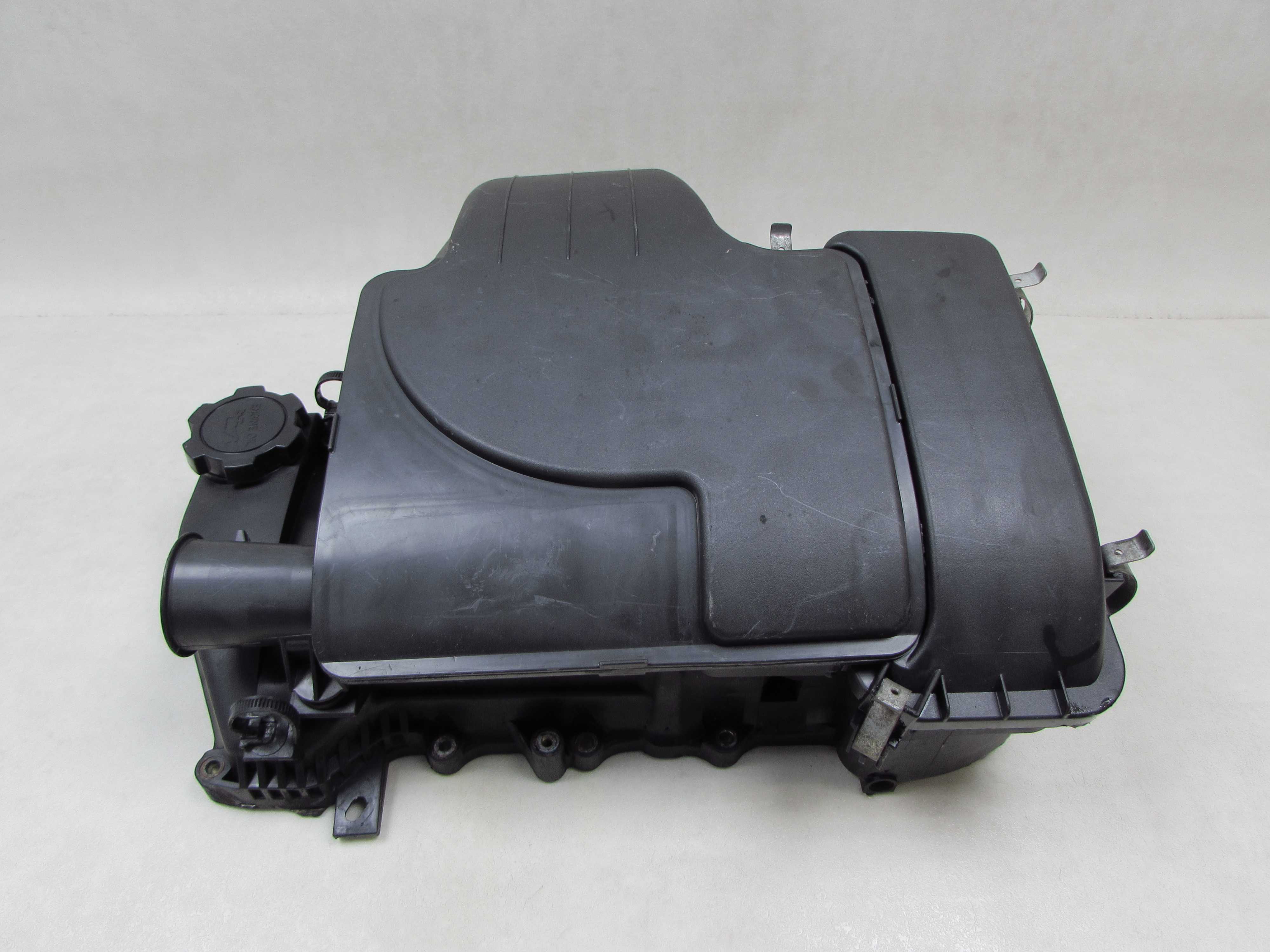 TOYOTA YARIS II 1.0 09-12 POKRYWA ZAWOROW GLOWICY OBUDOWA FILTRA POWIIETRZA 17705-0Q020 11210-0Q010