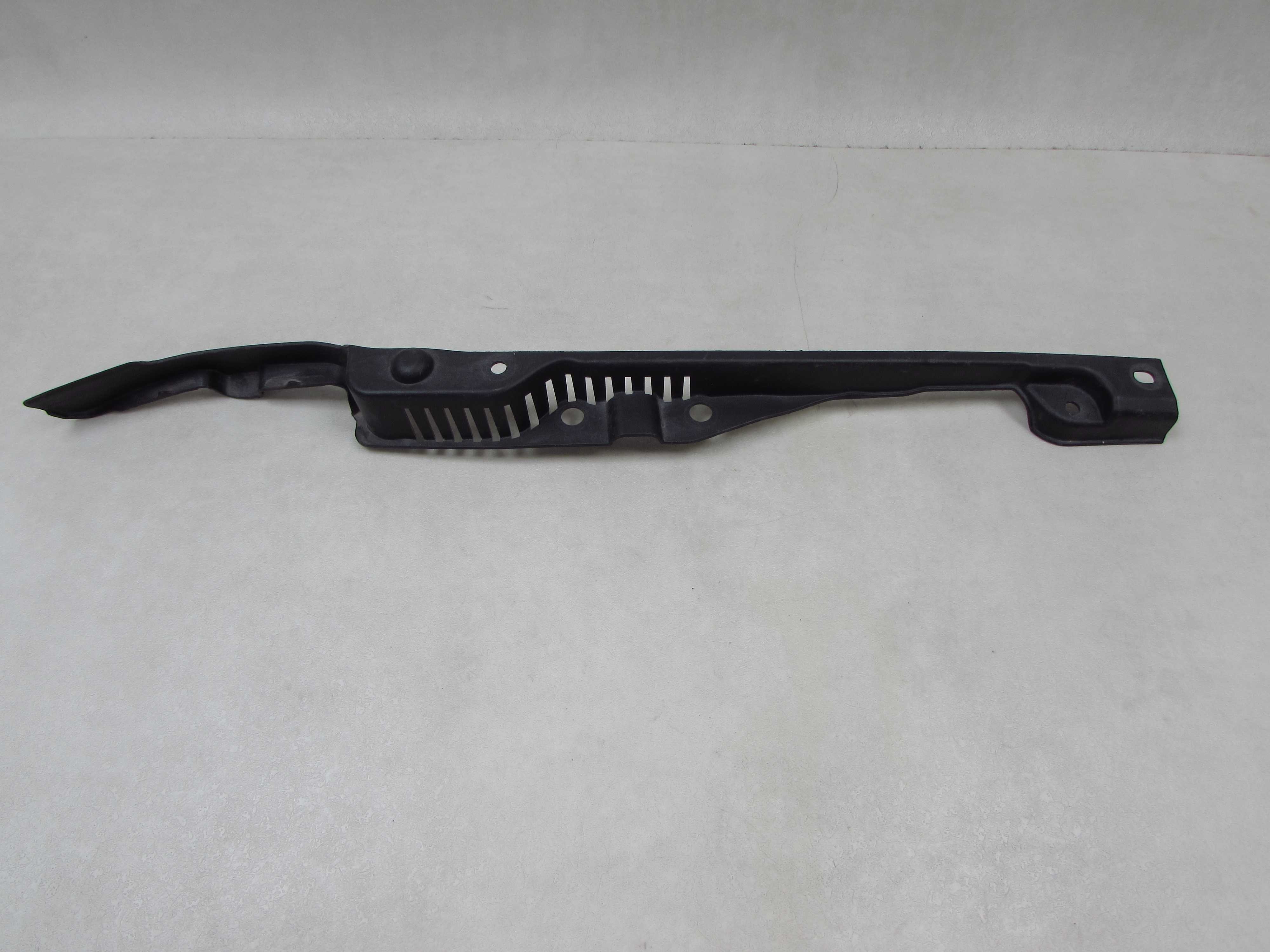VOLVO S60 III V60 II 19-21 LISTWA OSLONA BLOTNIKA PRZOD LEWA 31479546