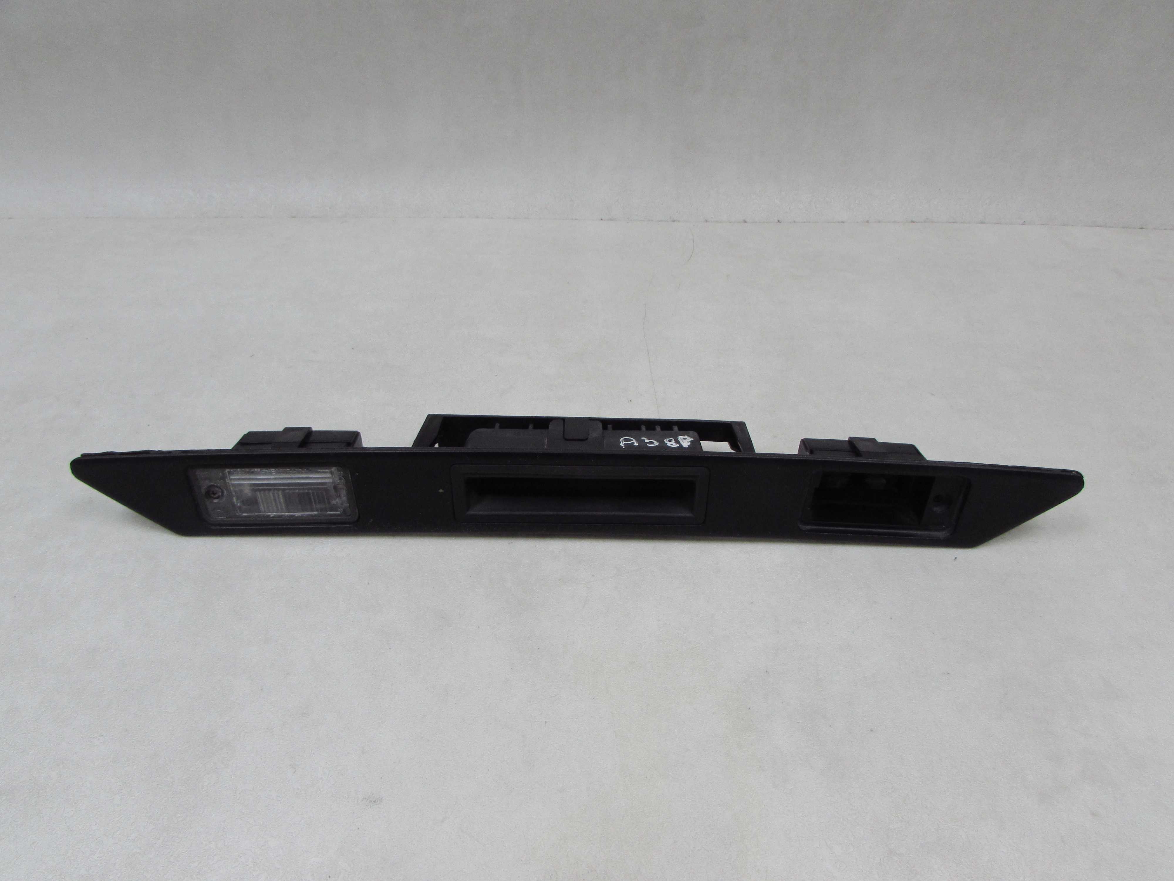 AUDI A3 8P PRZYCISK MIKROSTYK KLAPY BAGAZNIKA BLENDA 8P4827574