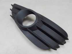 OPEL ASTRA H III GTC 04-07 KRATKA ATRAPA ZDERZAKA HALOGENU PRAWA 13110337