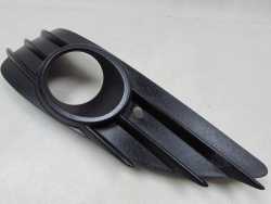 OPEL ASTRA H III GTC 04-07 KRATKA ATRAPA ZDERZAKA HALOGENU LEWA 13110336