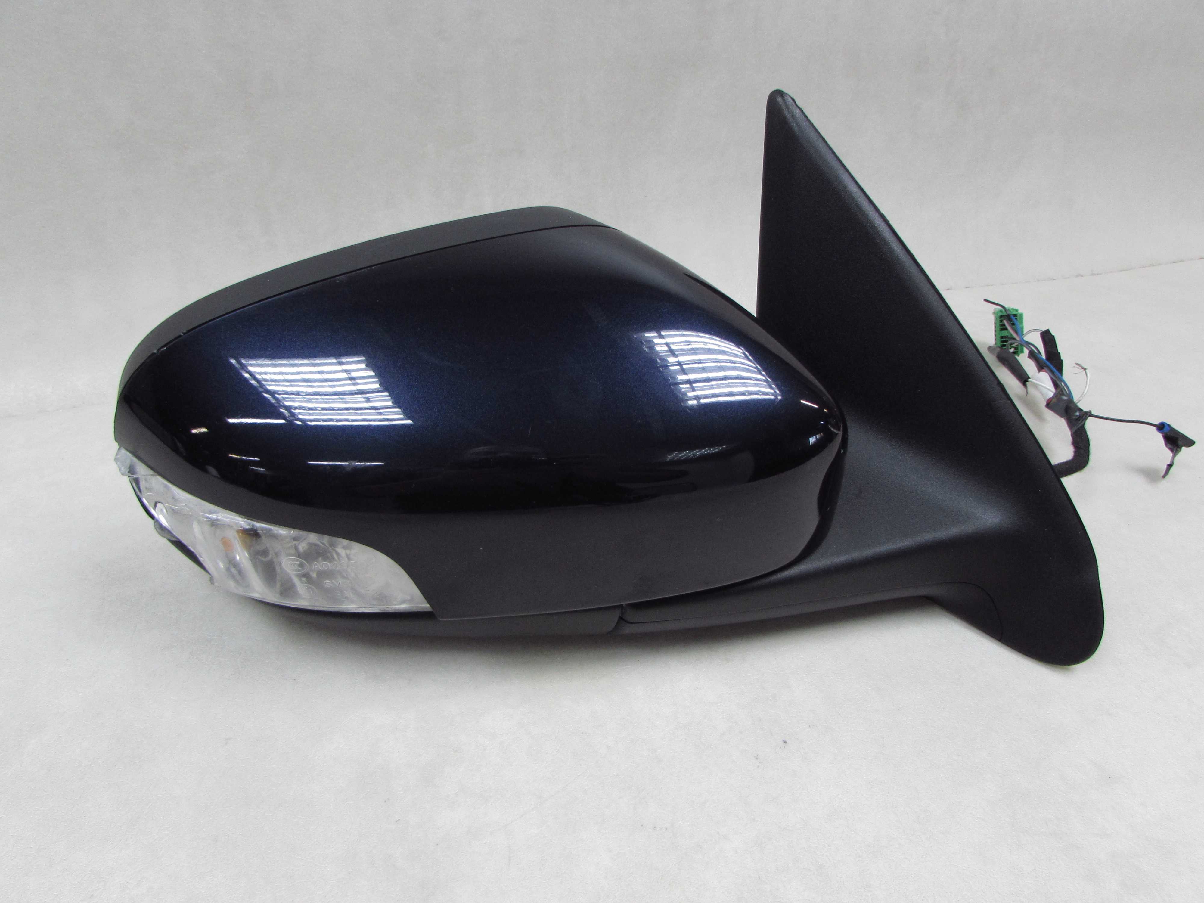 VOLVO S60 V70 LIFT 05- LUSTERKO PRAWE 8 PIN 30716585