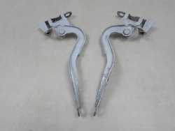TOYOTA YARIS II LIFT 06-11 ZAWIAS MASKI LEWY PRAWY KPL 068 DO ZALOZENIA