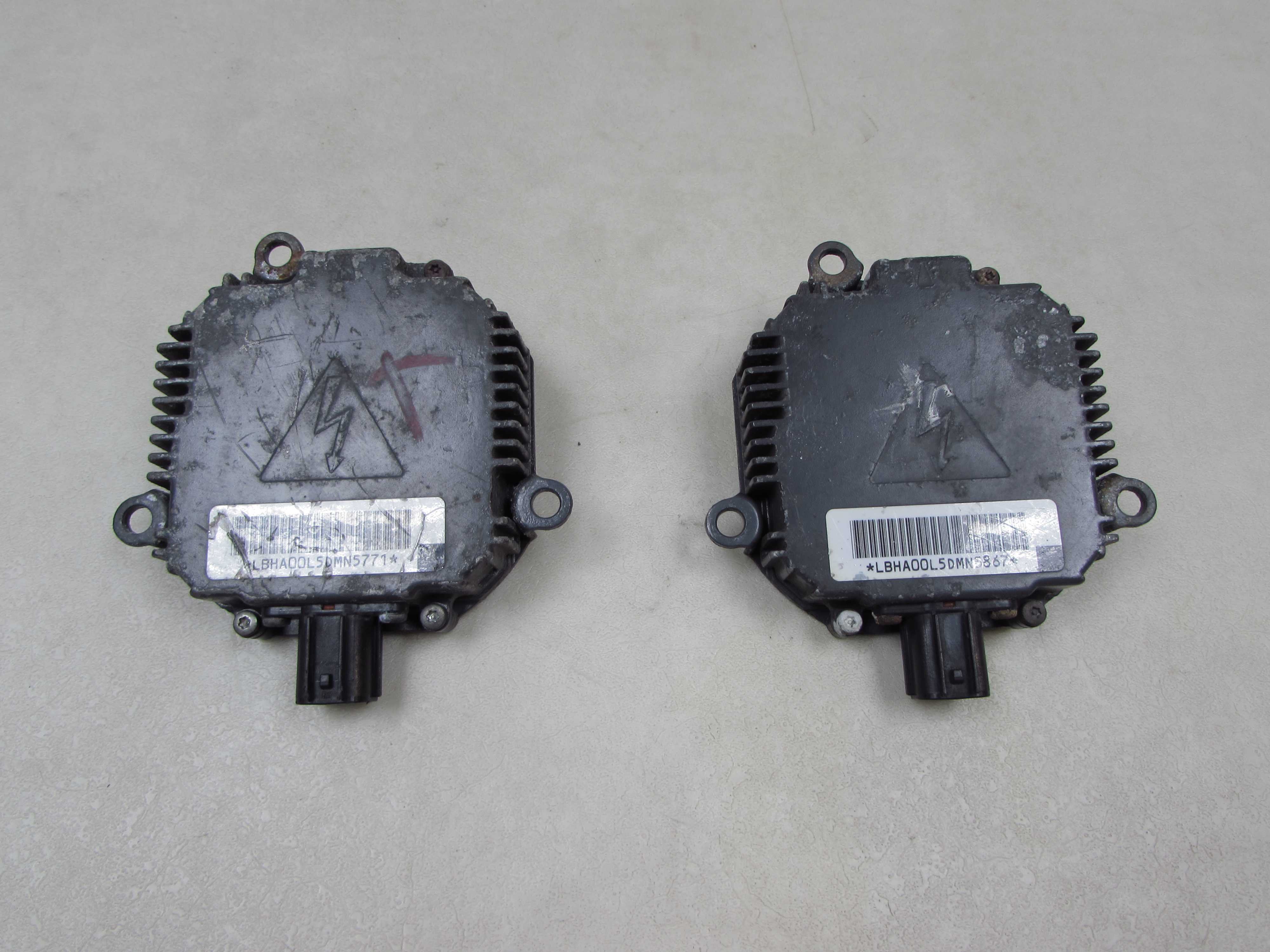 HONDA CIVIC VIII UFO PRZETOWRNICA XENON LBHA00L 06-11
