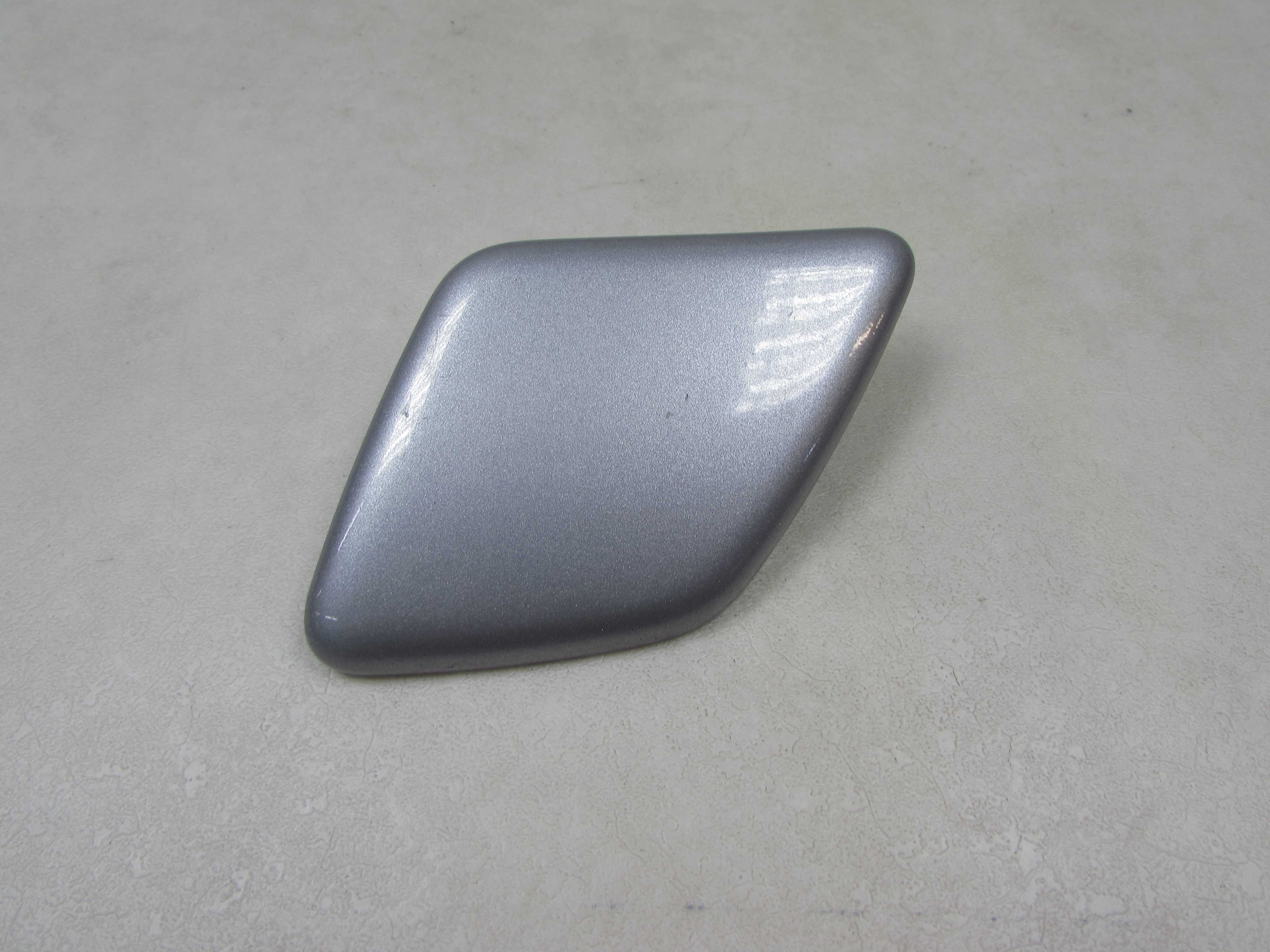 VOLVO XC90 LIFT 07-14 OSLONA ZASLEPKA DYSZ SPRYSKIWACZA LEWA 30678957 477-46