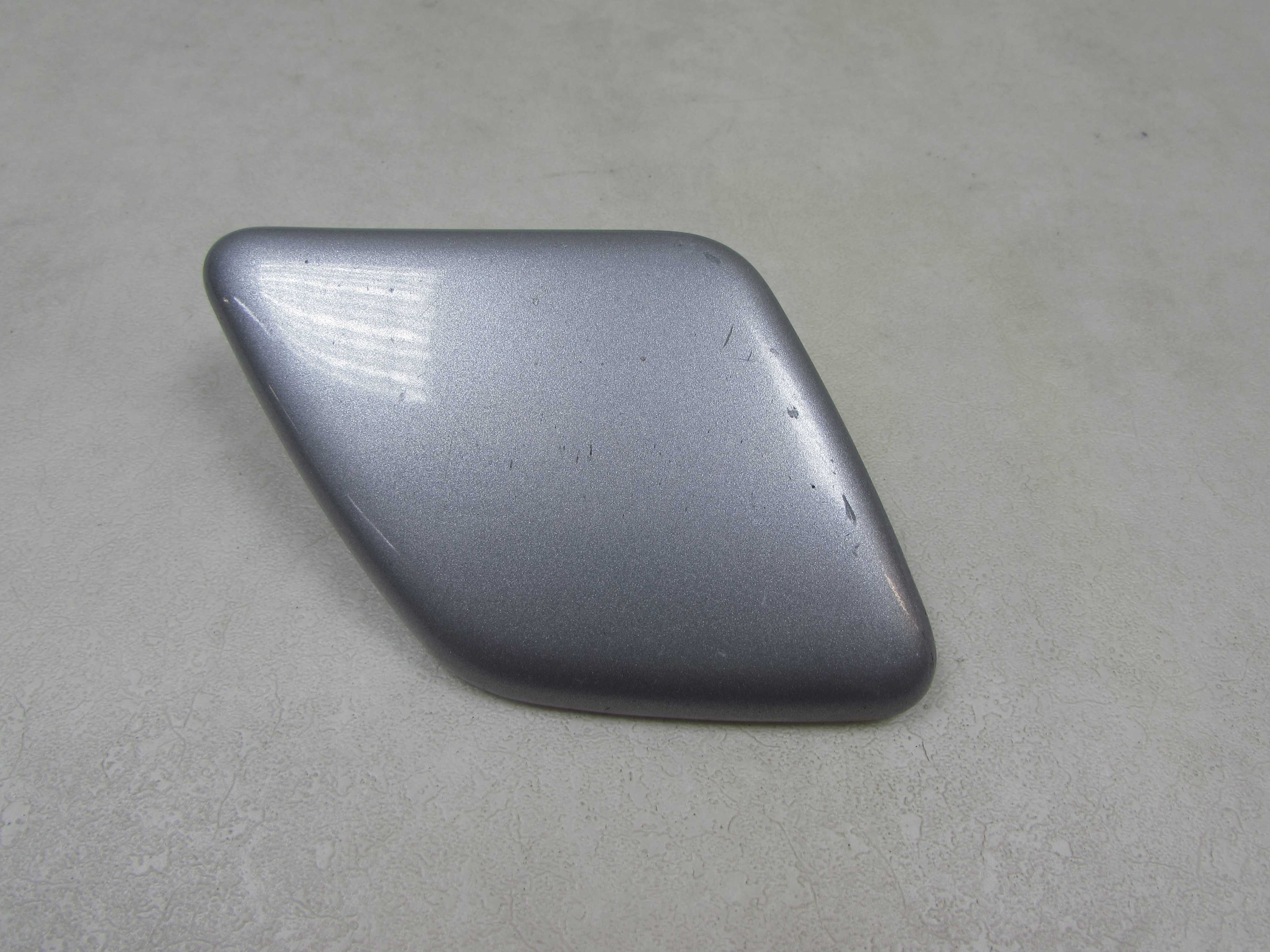 VOLVO XC90 LIFT 07-14 OSLONA ZASLEPKA DYSZ SPRYSKIWACZA PRAWA 30678958 426-46
