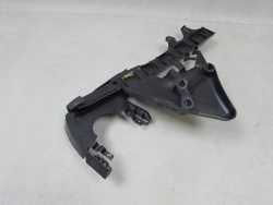 VOLVO S40 V50 04-13 UCHWYT PODSTAWA KLAMKI PRAWA 30663577