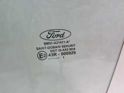 FORD FOCUS MK3 III SZYBA BOCZNA DRZWI PRZOD LEWA 11R 10-18
