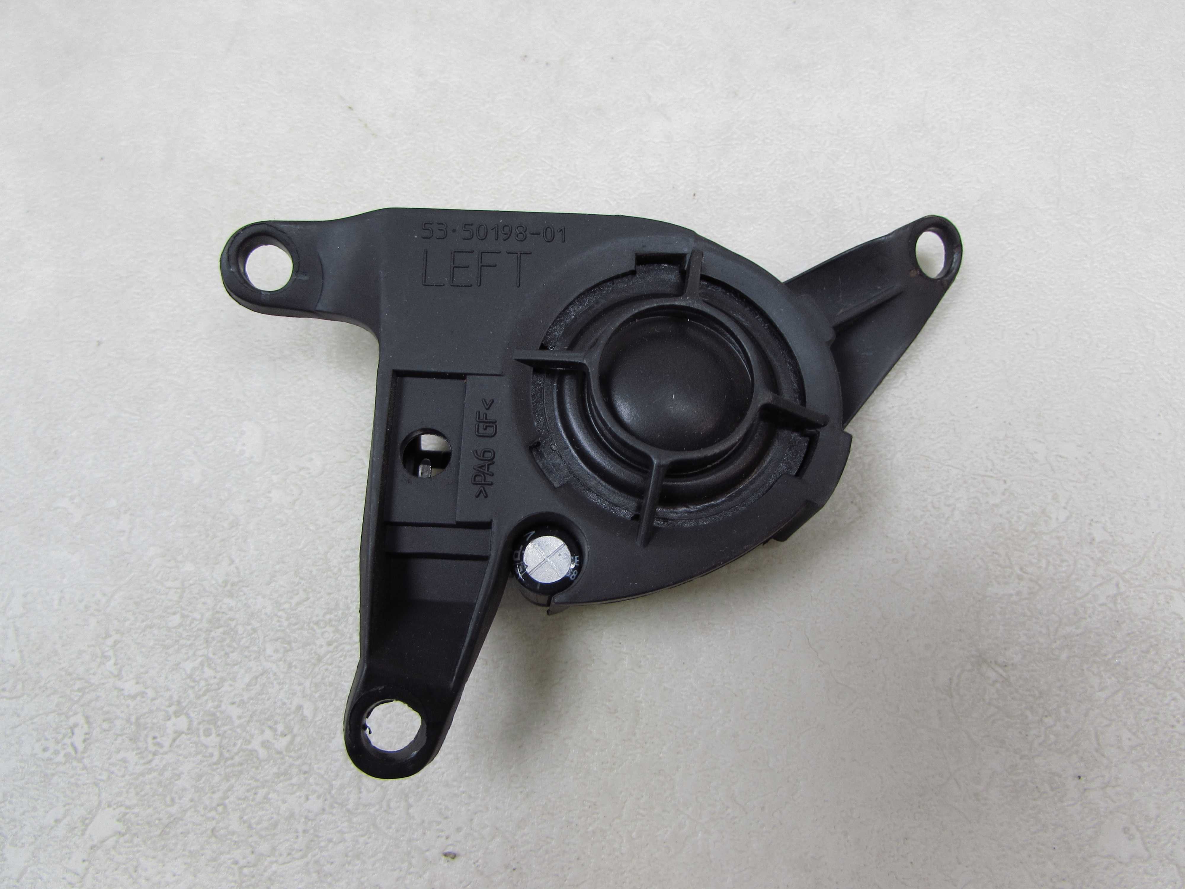 VOLVO XC90 GLOSNIK WYSOKOTONOWY PRZOD LEWY 30761129 02-14
