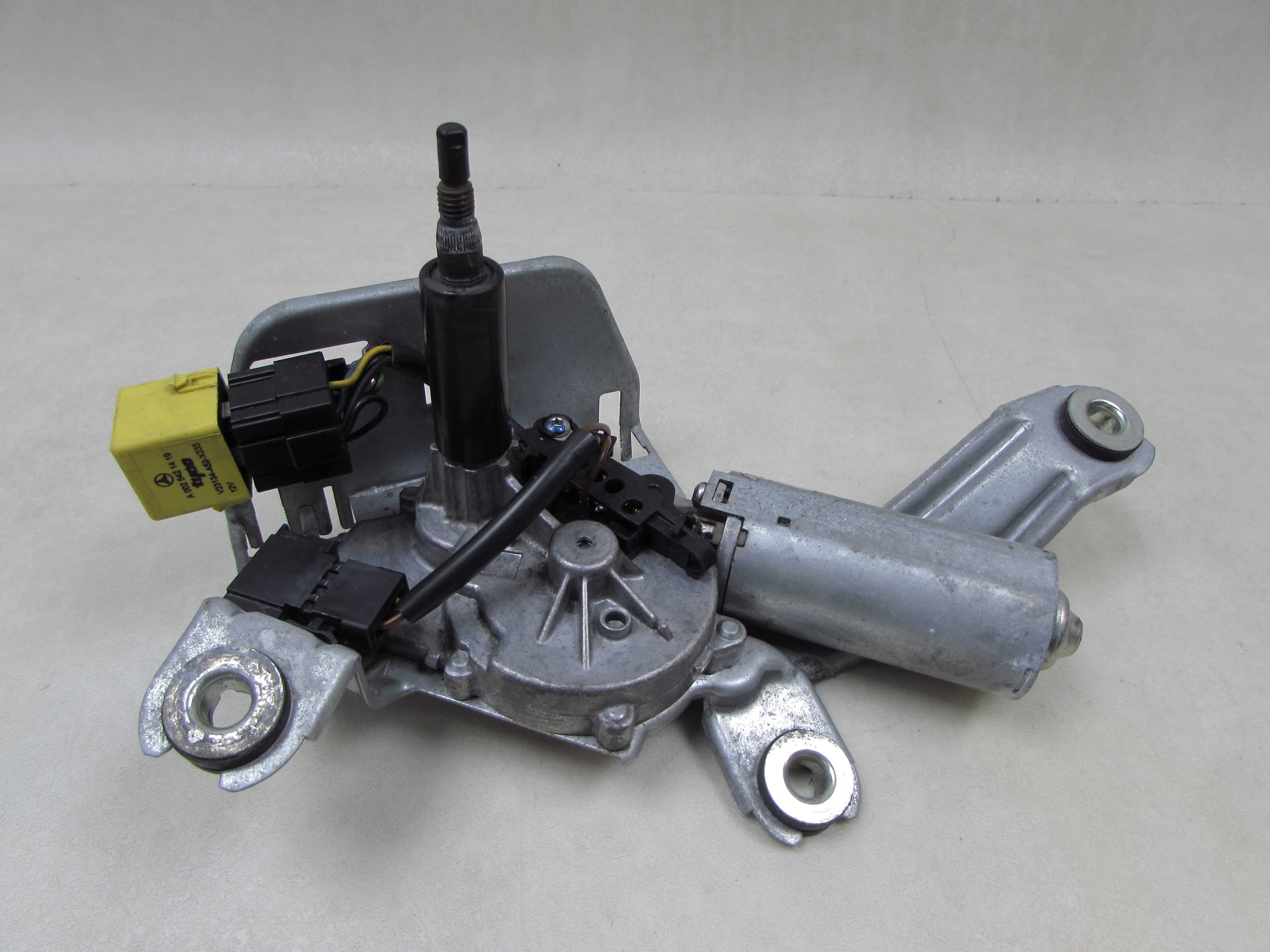 MERCEDES ML W163 SILNIK SILNICZEK WYCIERACZKI KLAPY BAGAZNIKA TYL 1638203142 98-05