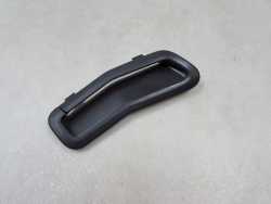 VOLVO C30 PRZELOTKA PROWADNICA PASA PRAWA 6841877 06-13