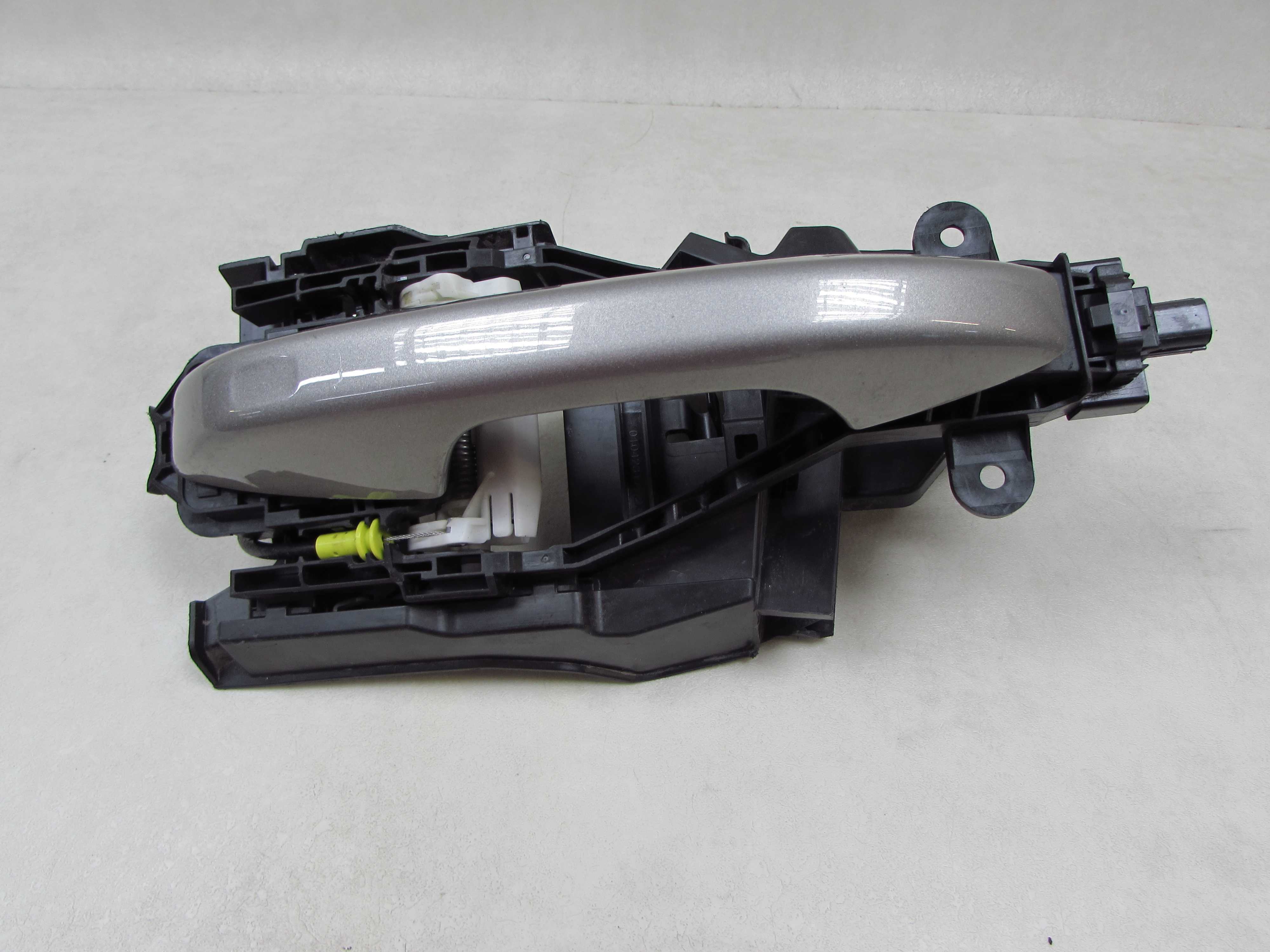VOLVO S60 III V60 II XC40 II 18-22 KLAMKA DRZWI LEWA TYL LED MOCOWANIE 31462722 30747098