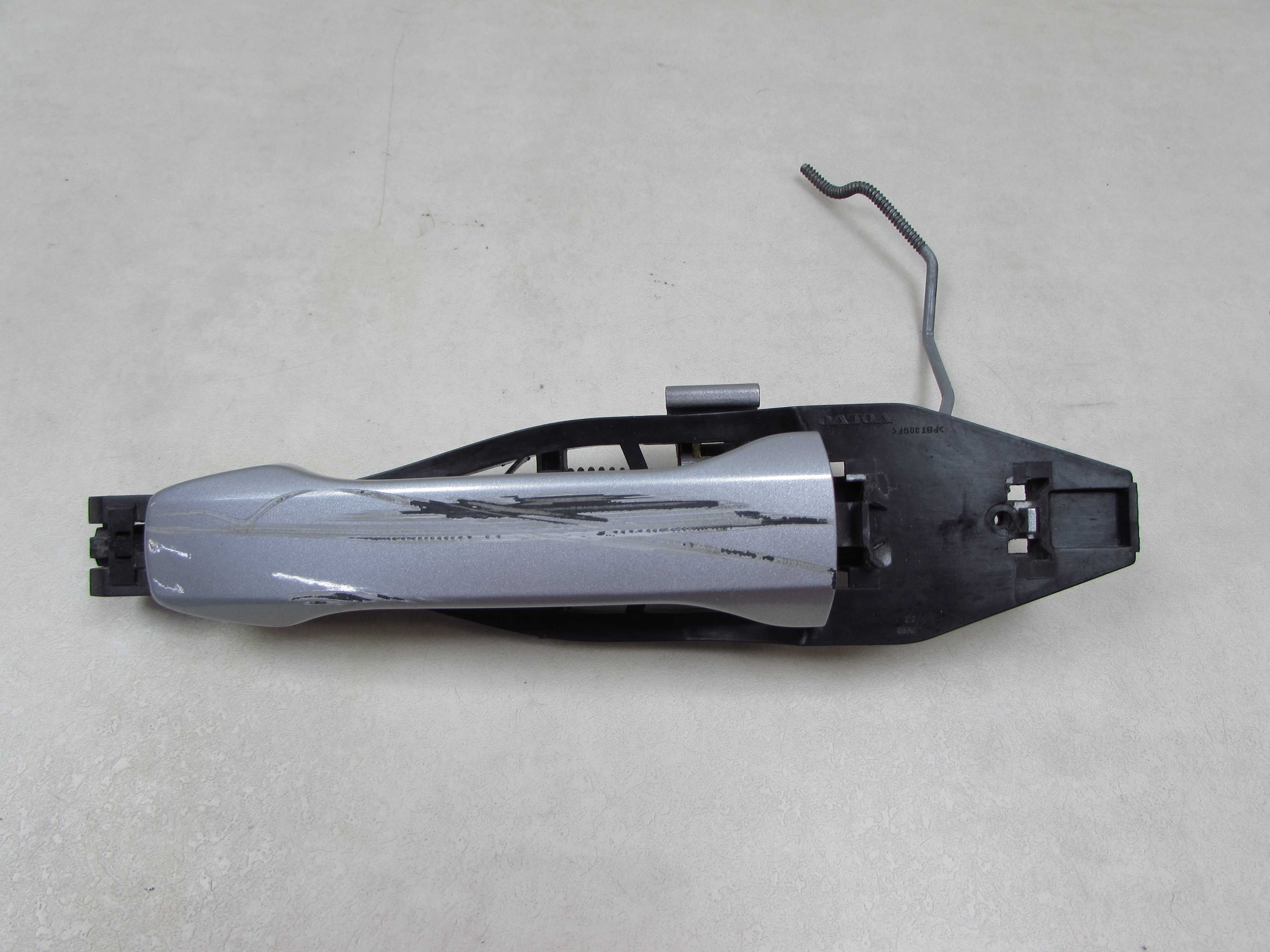 VOLVO XC90 LIFT KLAMKA ZEWNETRZNA DRZWI LEWY TYŁ KORPUS 06-14 30699552