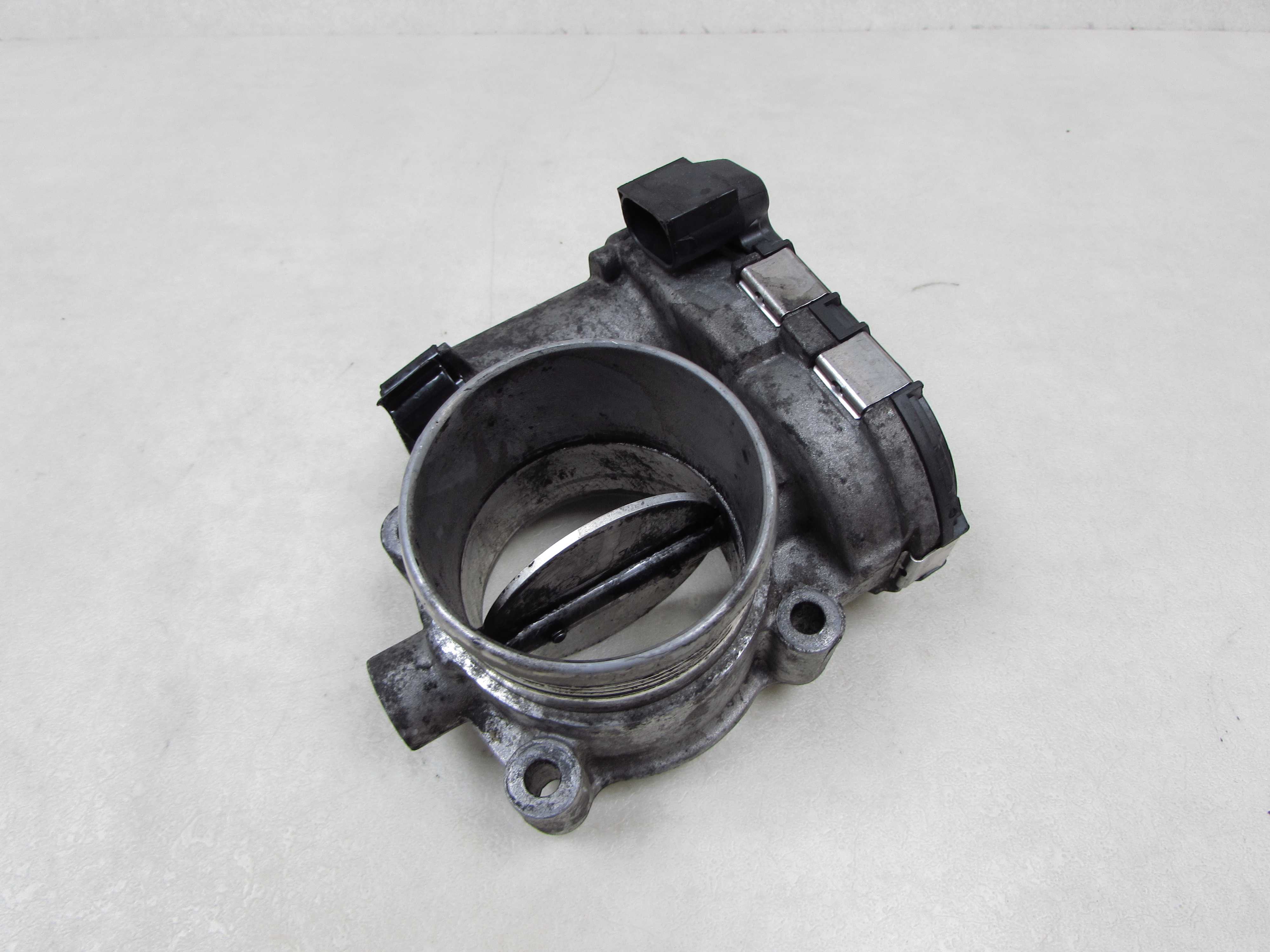 VOLVO S80 II V70 III XC60 XC90 08- 2.4 D5 PRZEPUSTNICA POWIETRZA 31216665 0280750520
