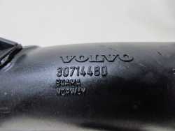 VOLVO XC90 2.4 D5 RURA PRZEWOD POWIETRZA DOLOT 30714480 06-