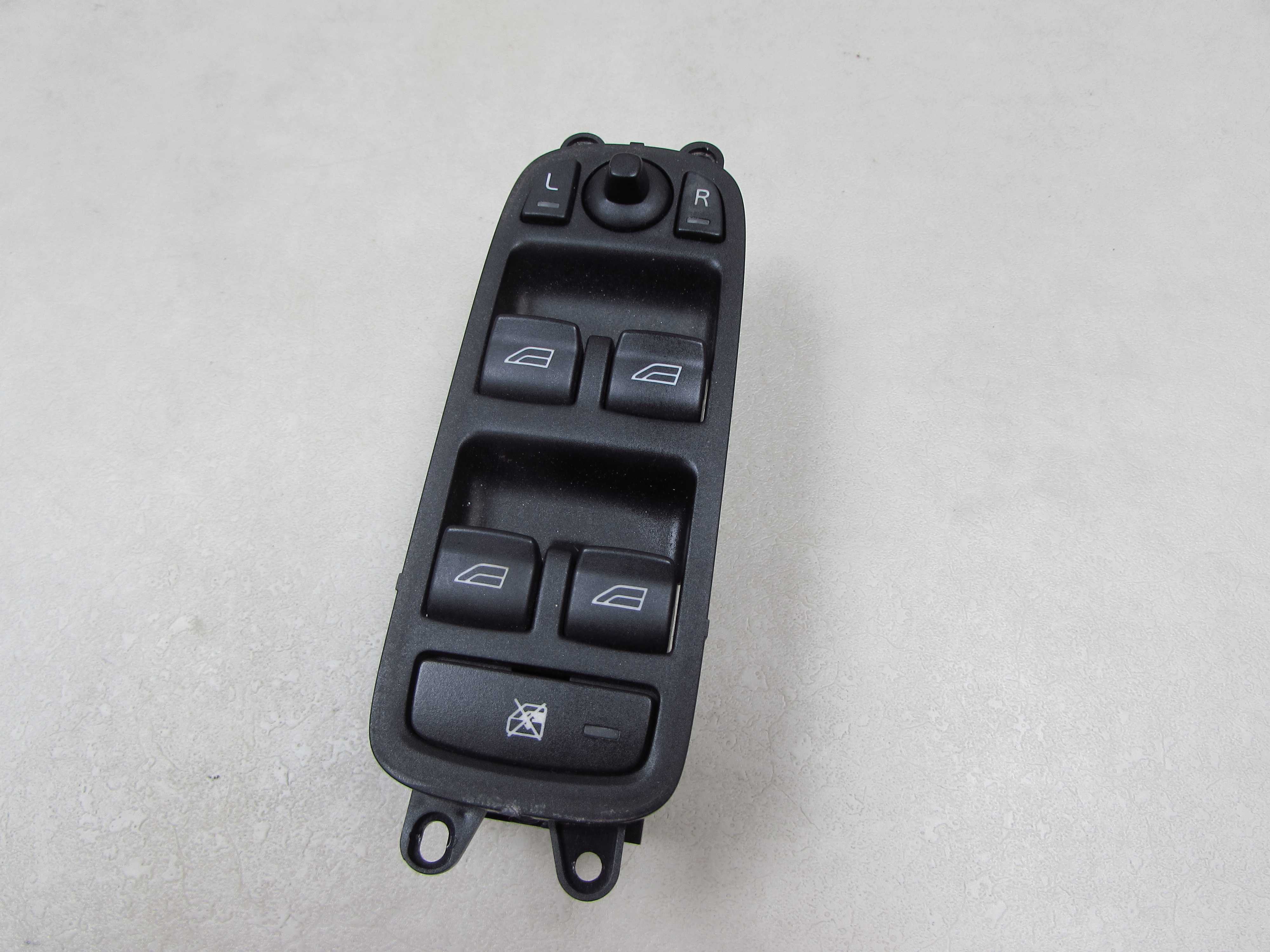 VOLVO S40 V50 C30 PRZEDLIFT PANEL STEROWANIA PRZELACZNIK SZYB 30658444