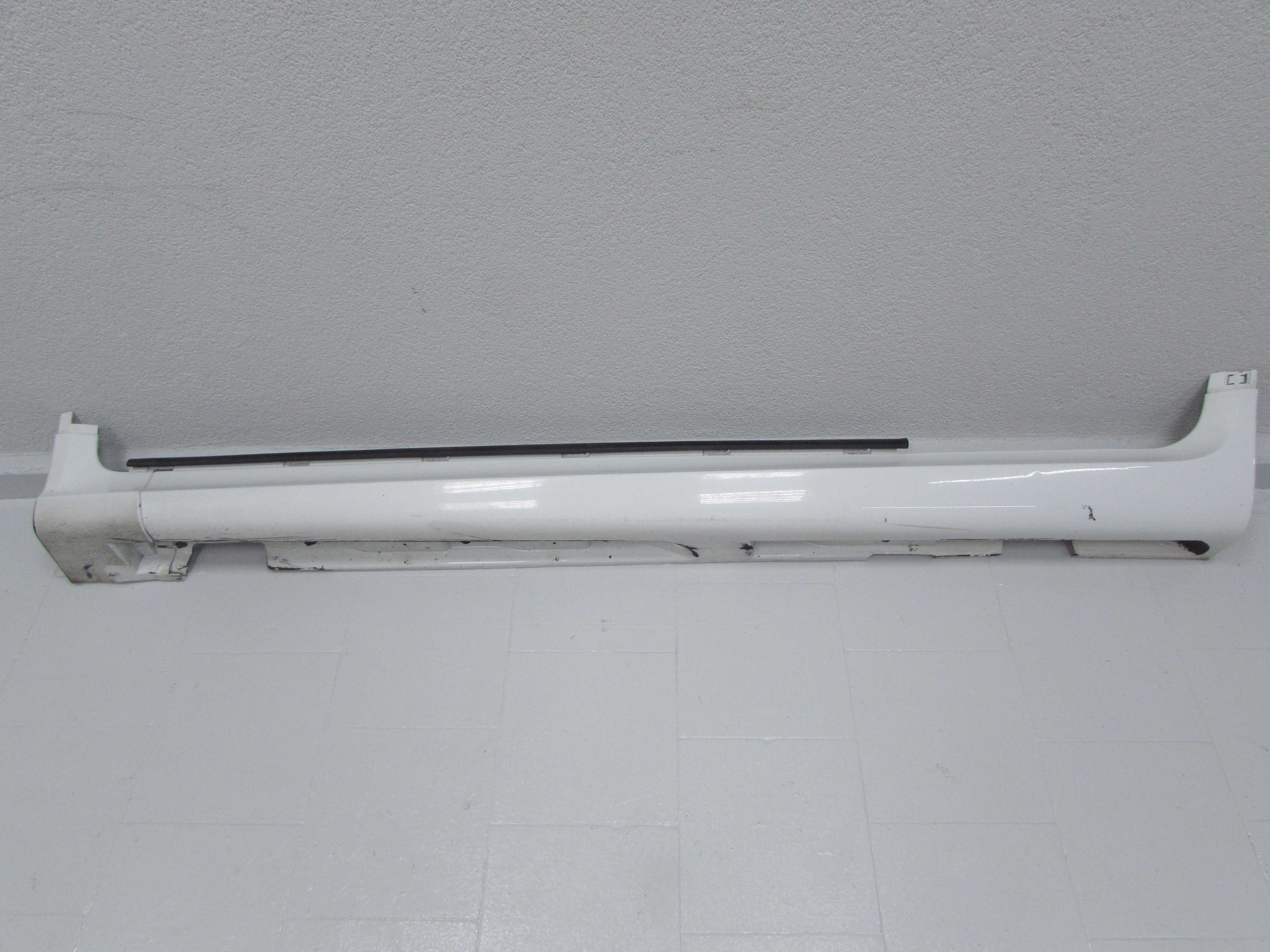 VOLVO C30 06-13 R-DESIGN LISTWA PROGOWA NAKLADKA PROGU LEWA 30779138 30779136 614-46