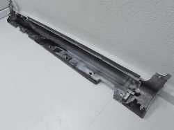 VOLVO C30 06-13 R-DESIGN LISTWA PROGOWA NAKLADKA PROGU LEWA 30779138 30779136 614-46