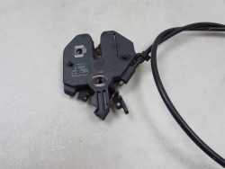 VOLVO XC90 LIFT 06-14 ZAMEK MASKI PRAWY 31218474