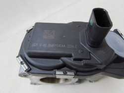 OPEL ASTRA V K CORSA E 1.0 T PRZEPUSTNICA POWIETRZA 55491542AÂ 15-18