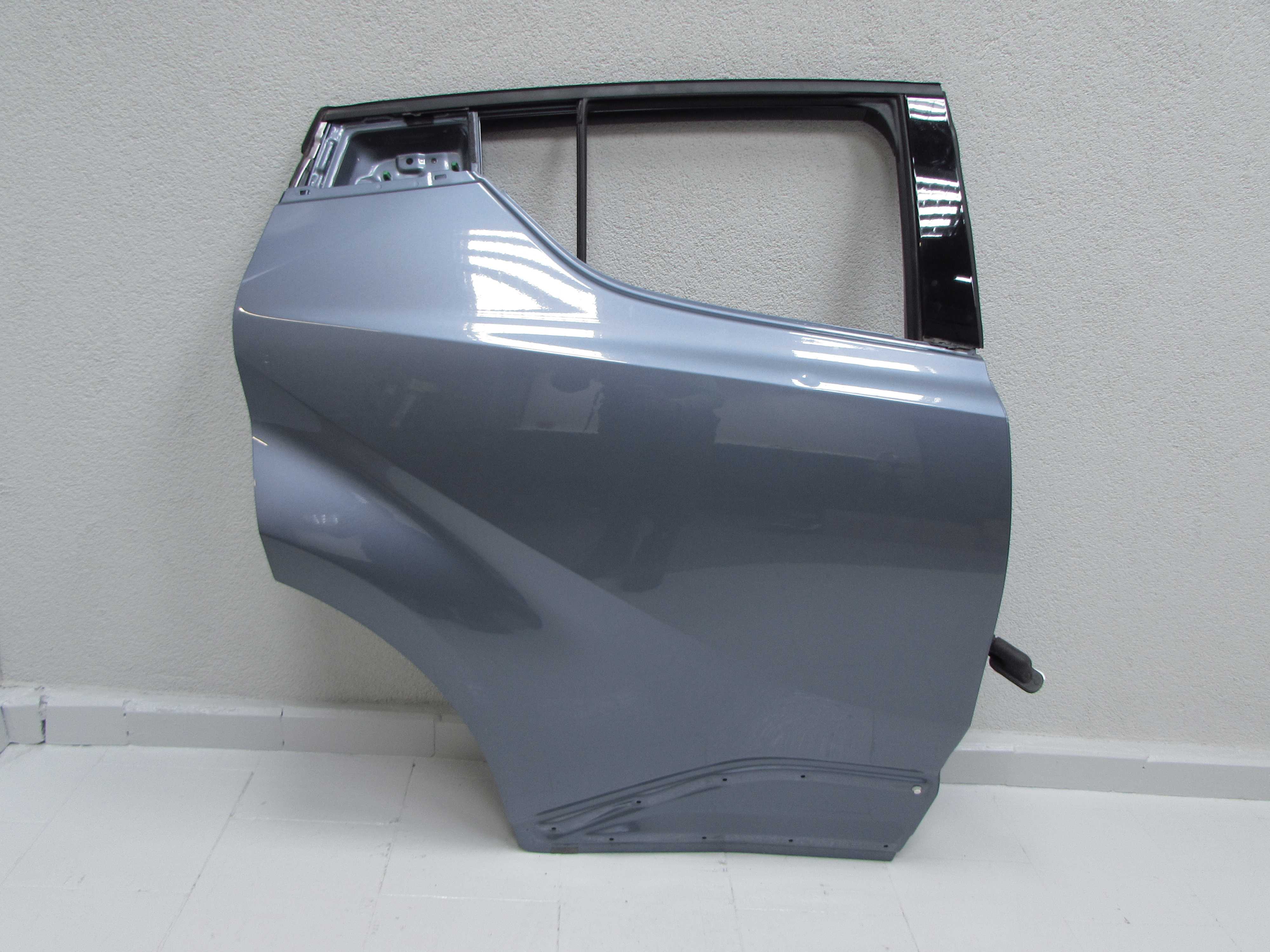 TOYOTA C-HR CHR DRZWI TYL PRAWE 16-22r DO ZALOZENIA