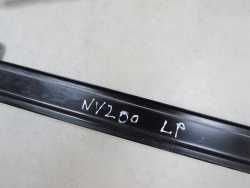 NISSAN NV200 09-21 MECHANIZM PODNOSNIK SILNIK SZYBY LEWY PRZOD 80701BJ30 80731BJ30A