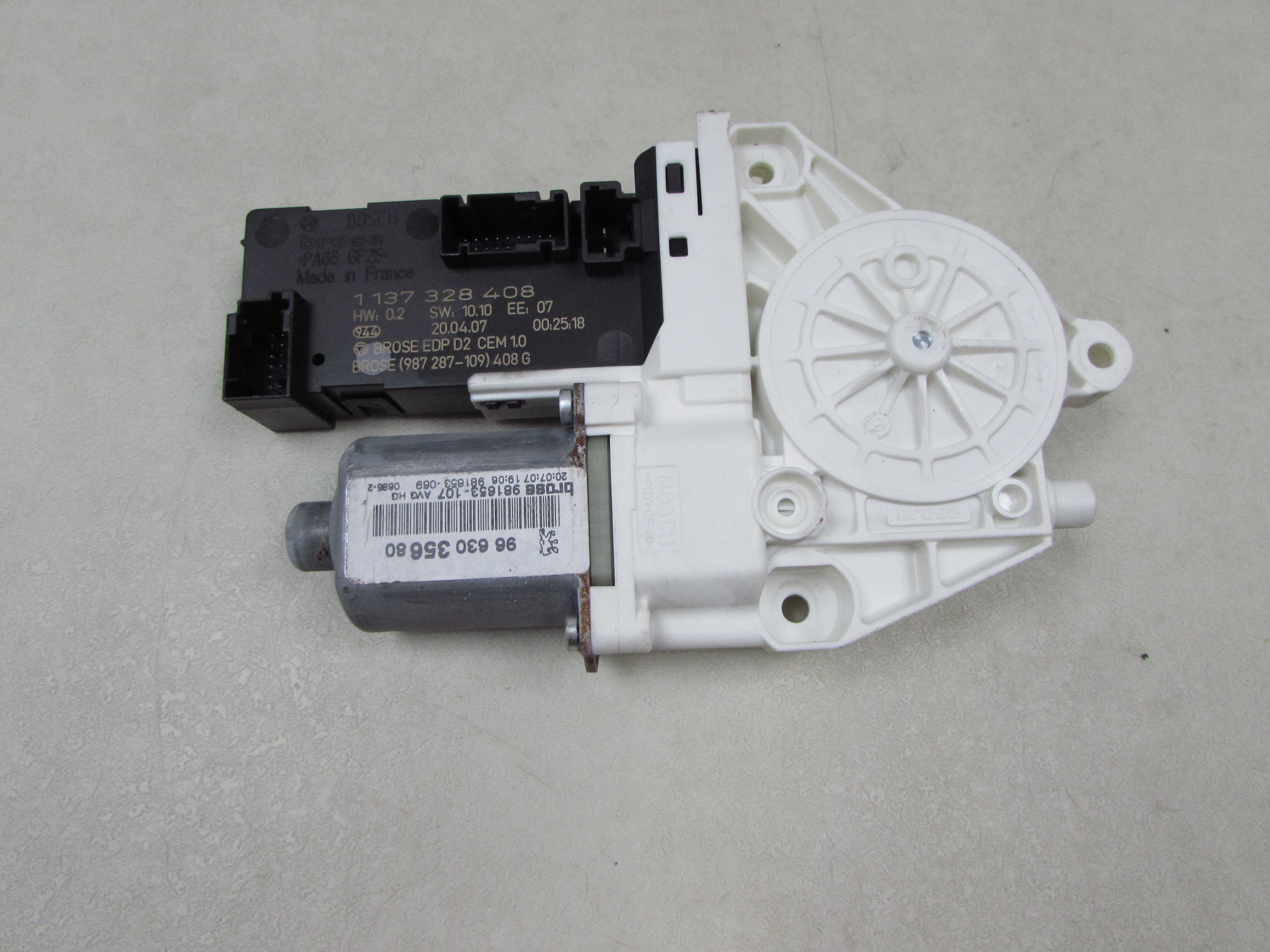 PEUGEOT 407 COUPE 04-11 SILNIK SILNICZEK SZYBY LEWY 9663035680 1137328408