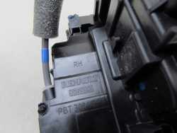 NISSAN NV200 09-21 ZAMEK DRZWI PRAWY PRZOD