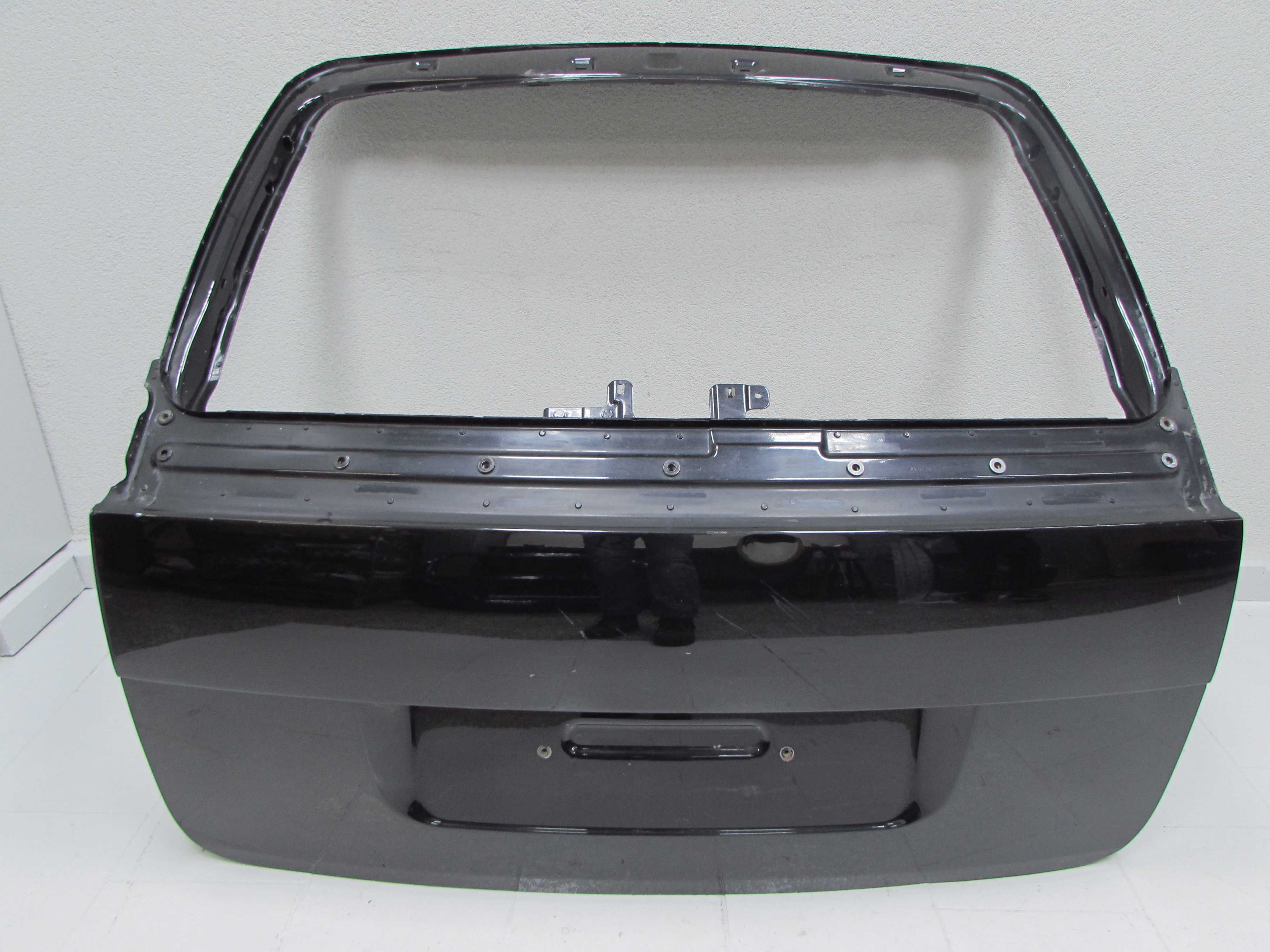 PORSCHE CAYENNE 7L 03-10 KLAPA BAGAZNIKA TYL