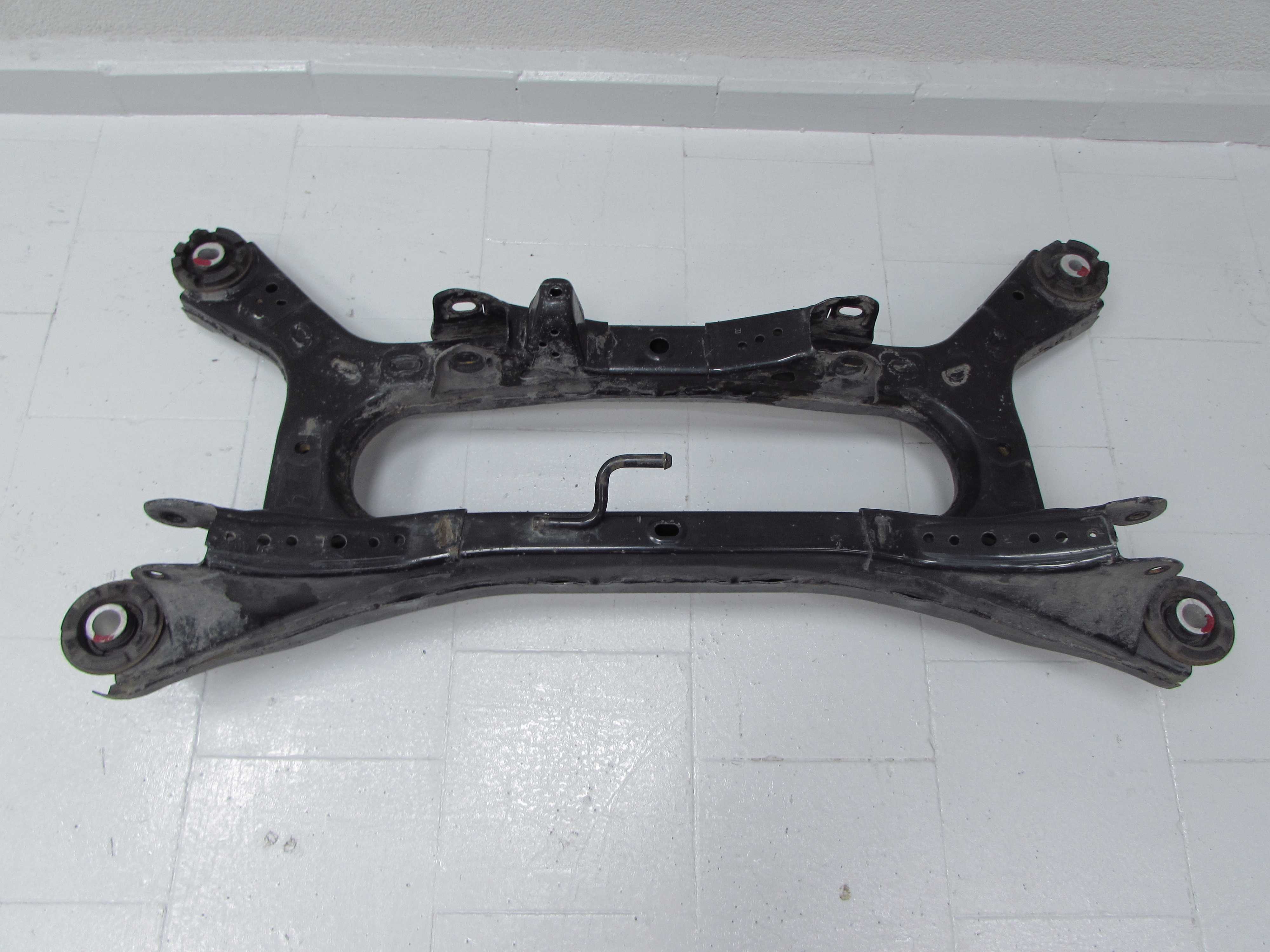 TOYOTA CAMRY VIII XV70 WOZEK BELKA ZAWIESZENIA TYL LAWA KOLYSKA 21R 19-22