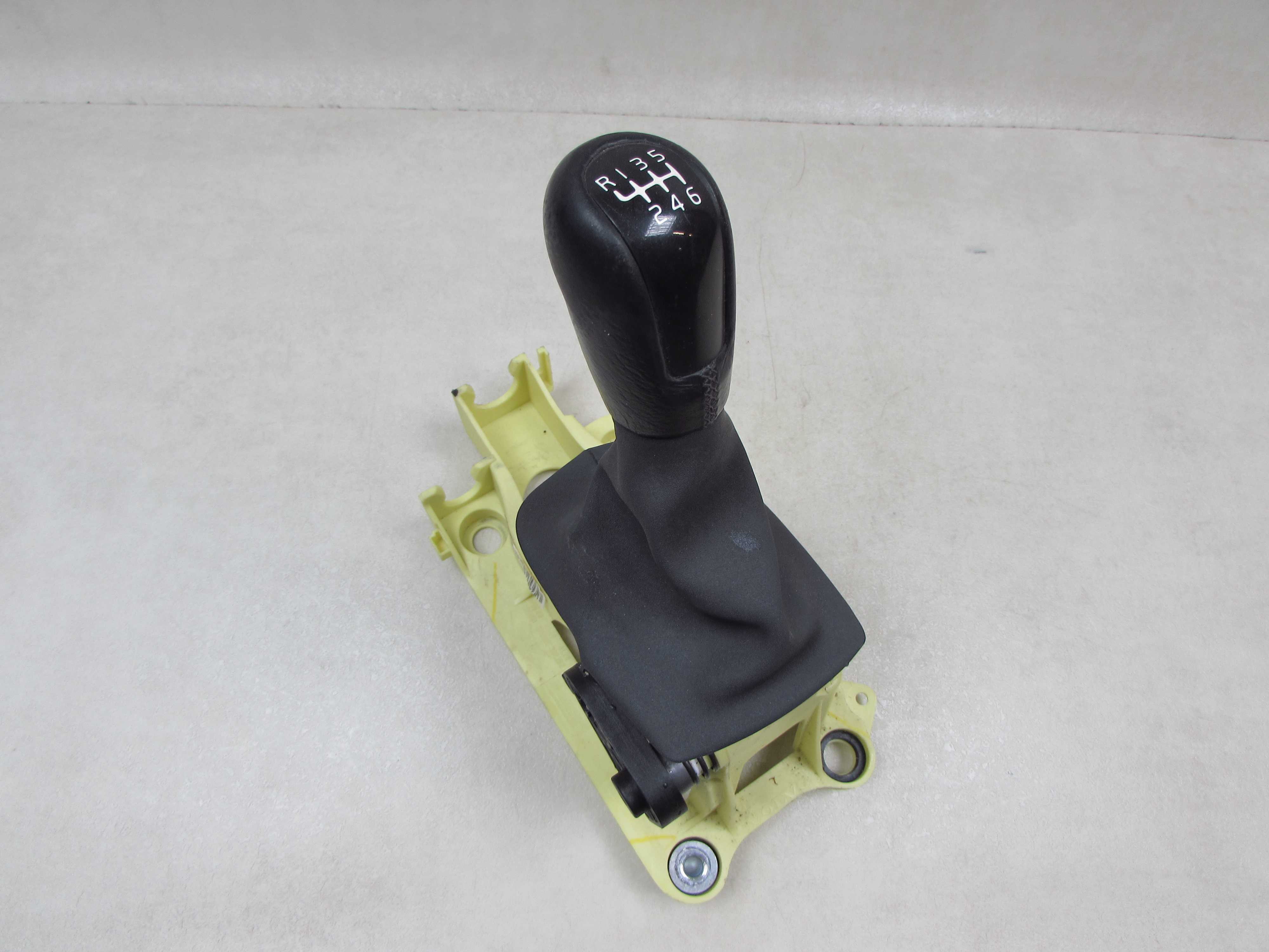 VOLVO C30 S40 V50 C70 LIFT 06-13 WYBIERAK LEWAREK ZMIANY BIEGOW 31259781