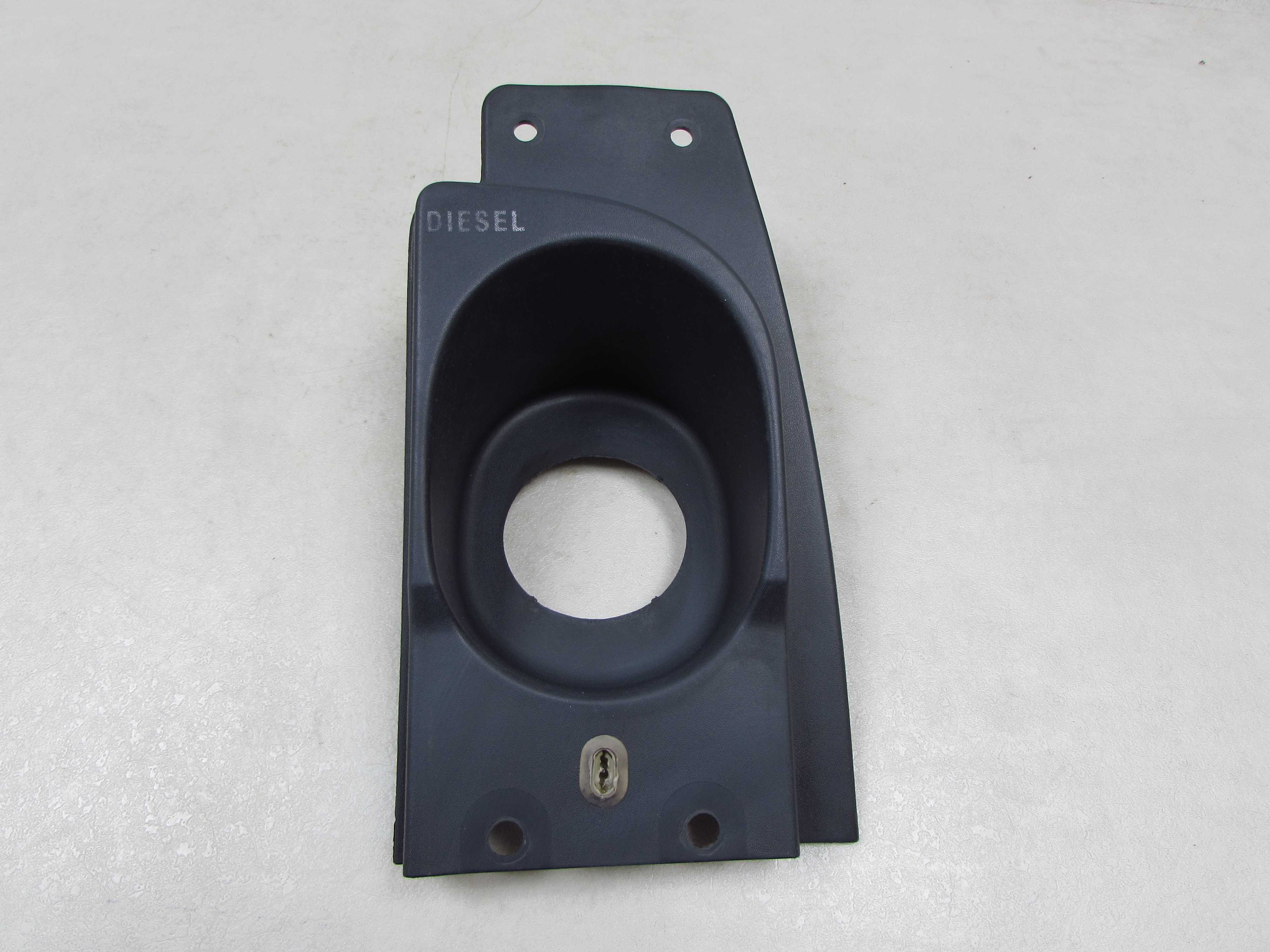 RENAULT MASTER II MOVANO INTERSTAR RAMKA OSLONA WLEWU PALIWA 770169584 7701692584