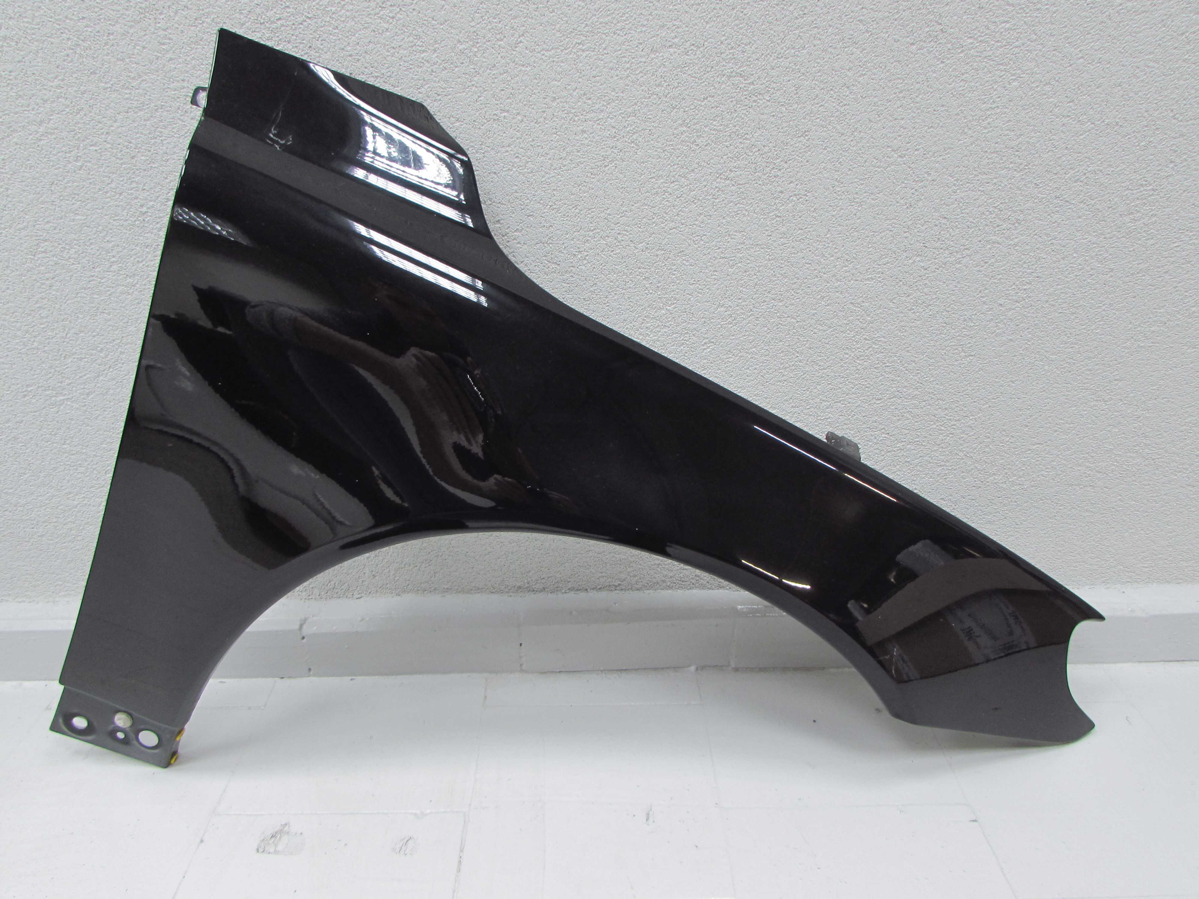 VOLVO S80 II V70 III 08-16 BLOTNIK PRAWY PRZOD