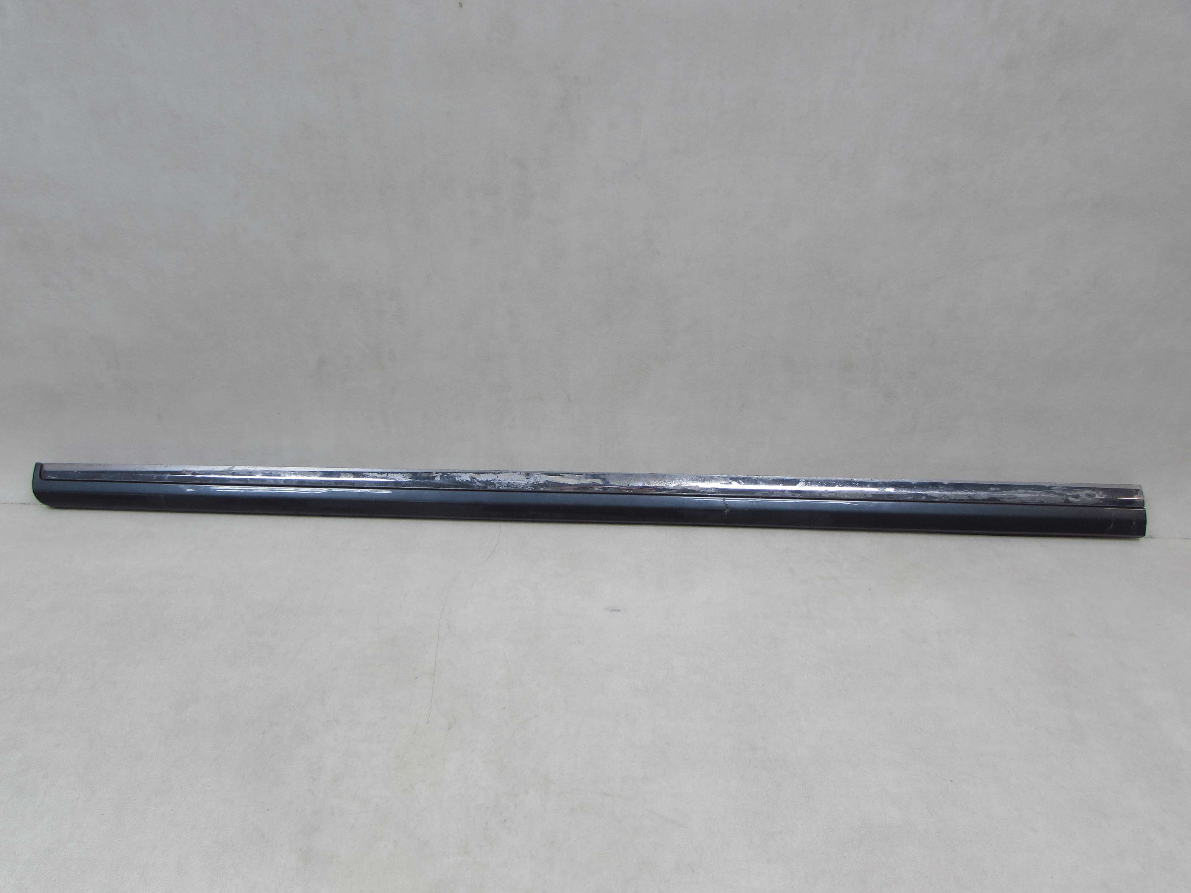VW PASSAT B7 LISTWA DRZWI CHROM LEWY PRZOD 3AA854939 10-15