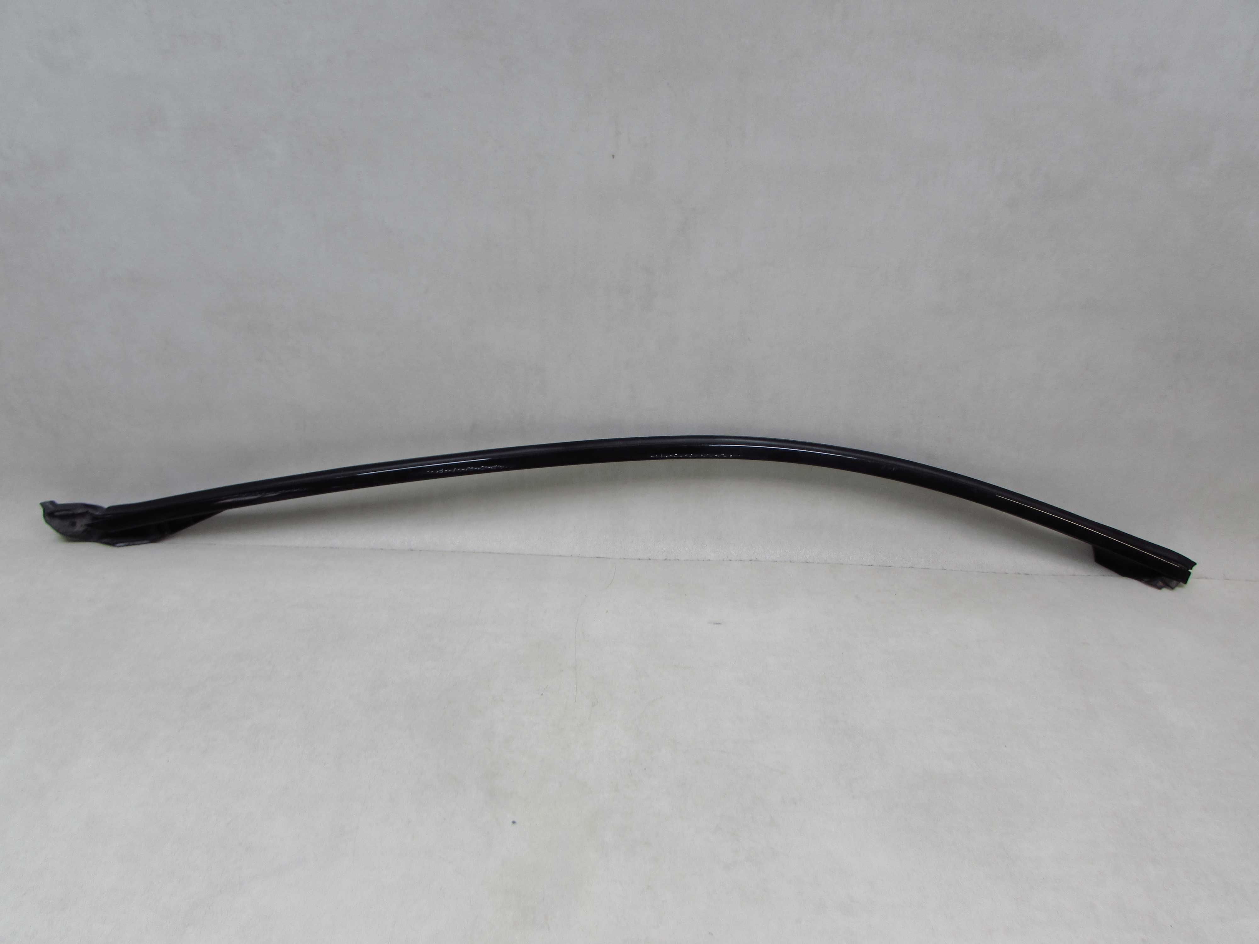 BMW 5 F10 F11 LISTWA USZCZELKA DRZWI PRZOD LEWA 7182285 09-17