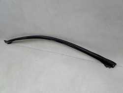 BMW 5 F10 F11 LISTWA USZCZELKA DRZWI PRZOD LEWA 7182285 09-17