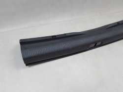 VW PASSAT B6 KOMBI 05-10 OSLONA TAPICERKA PROGU BAGAZNIKA TYL 3C9863459