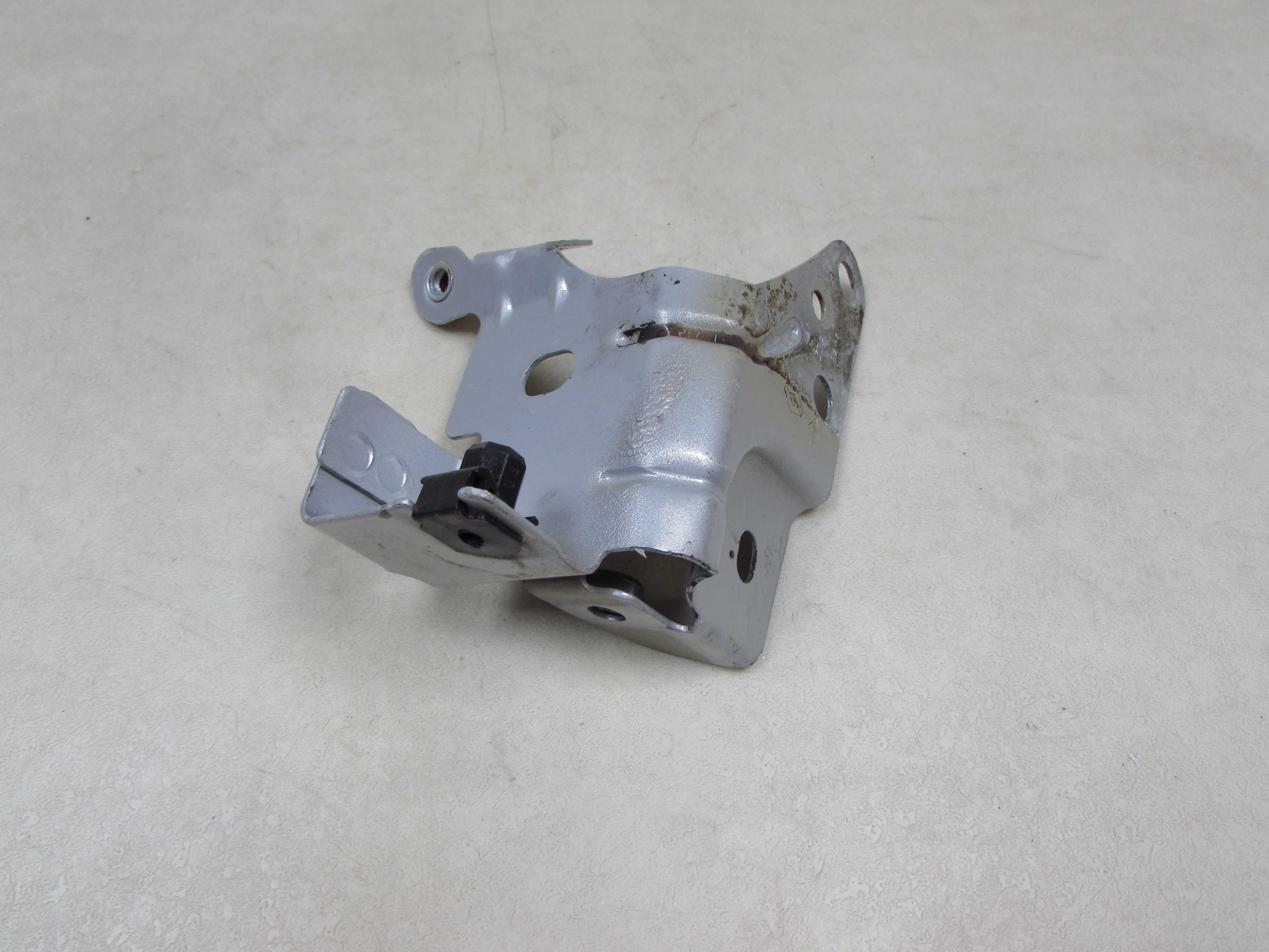 RENAULT CLIO III 09-12 WSPORNIK MOCOWANIE BLOTNIKA LEWY PRZOD 7782309169