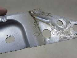 RENAULT CLIO III 09-12 WSPORNIK MOCOWANIE BLOTNIKA LEWY PRZOD 7782309169