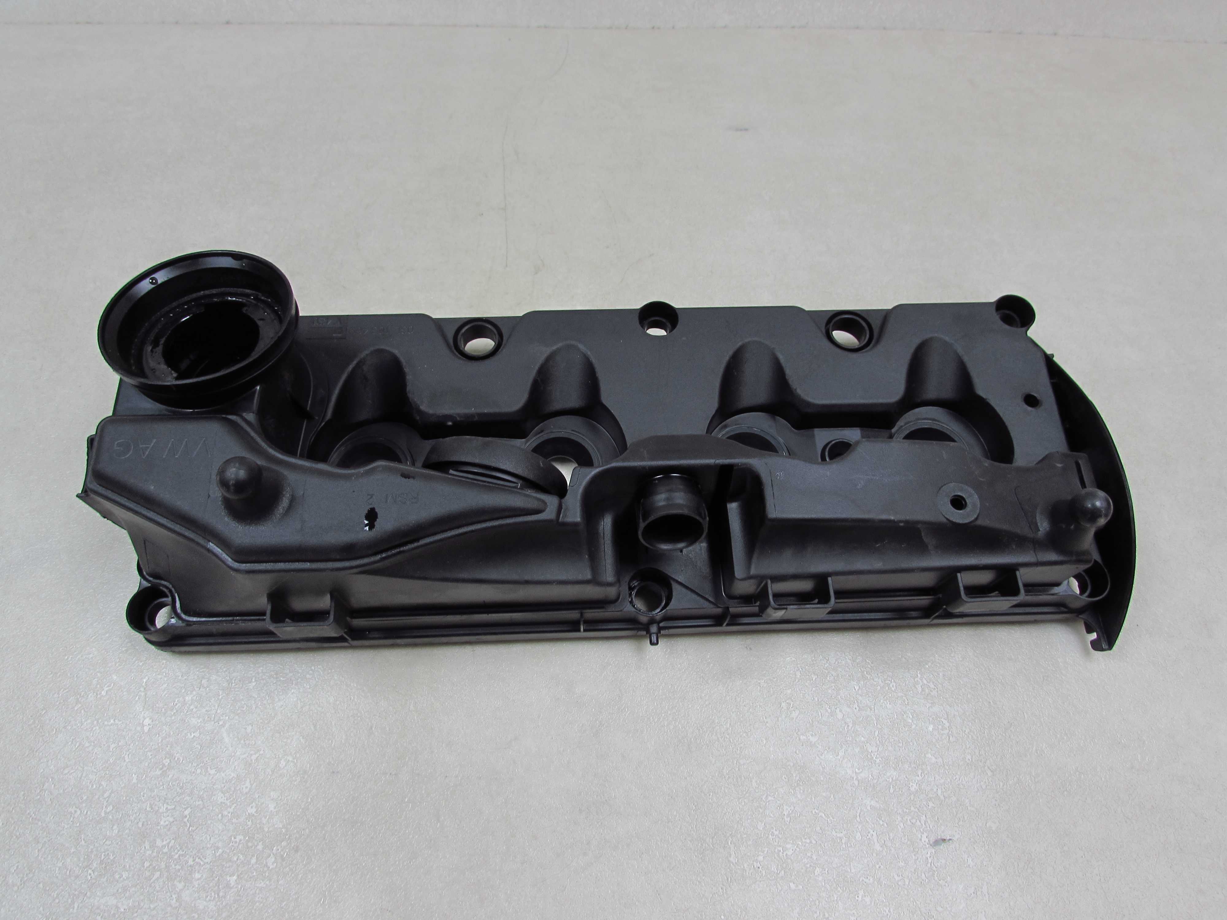 VW CRAFTER AMAROK 2.0 TDI POKRYWA ZAWOROW GLOWICY ODMA 03L103469F 03L103469 F