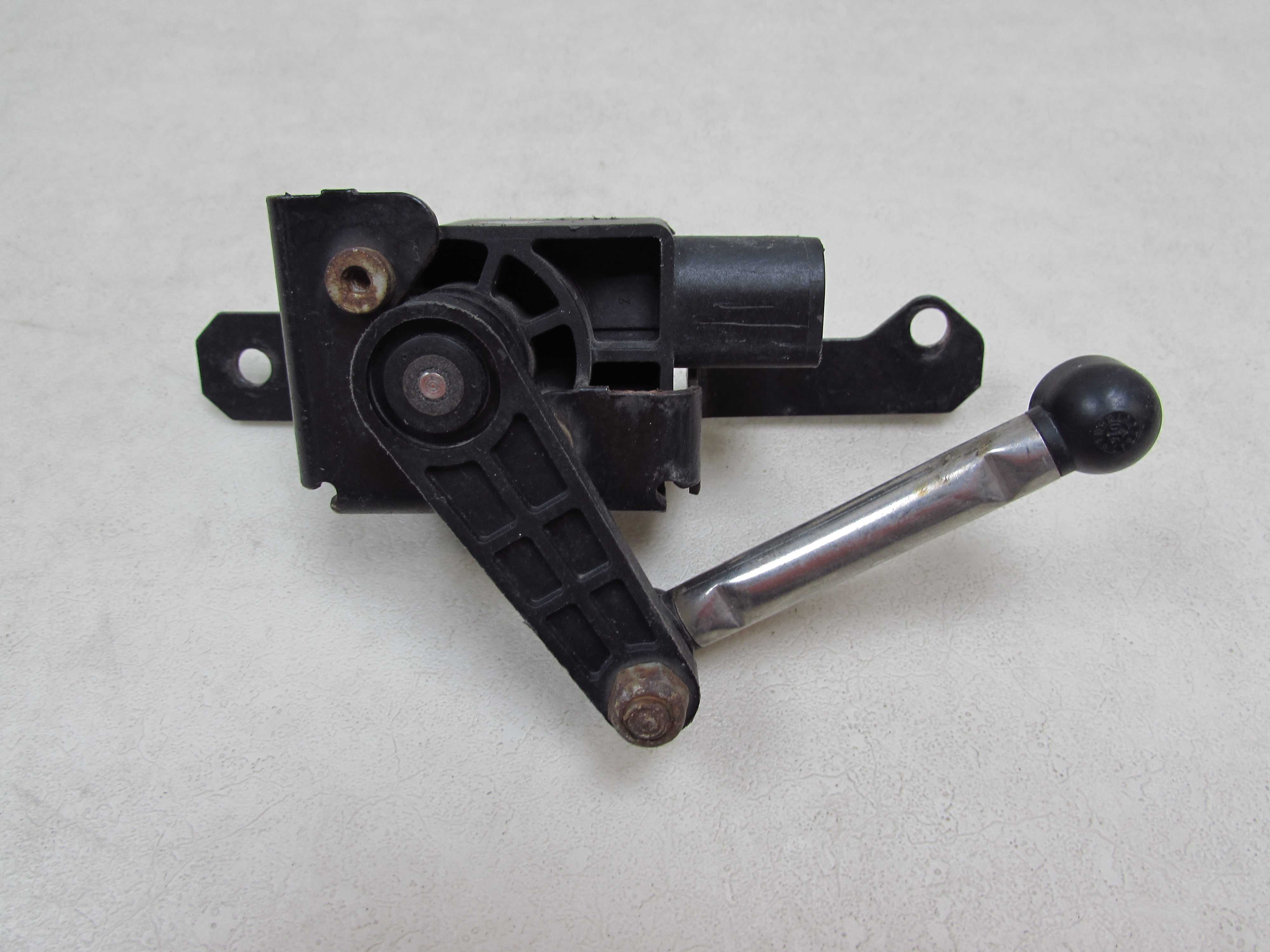 VW AUDI SEAT SKODA CZUJNIK POZIOMOWANIA SWIATEL XENON TYL 1K0941273E