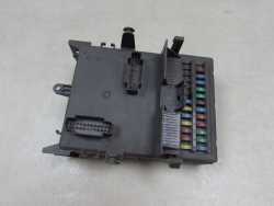 RENAULT LAGUNA II ESPACE IV SKRZYNKA BEZPIECZNIKOW MODUL UCH 8200283815B 8200004201E