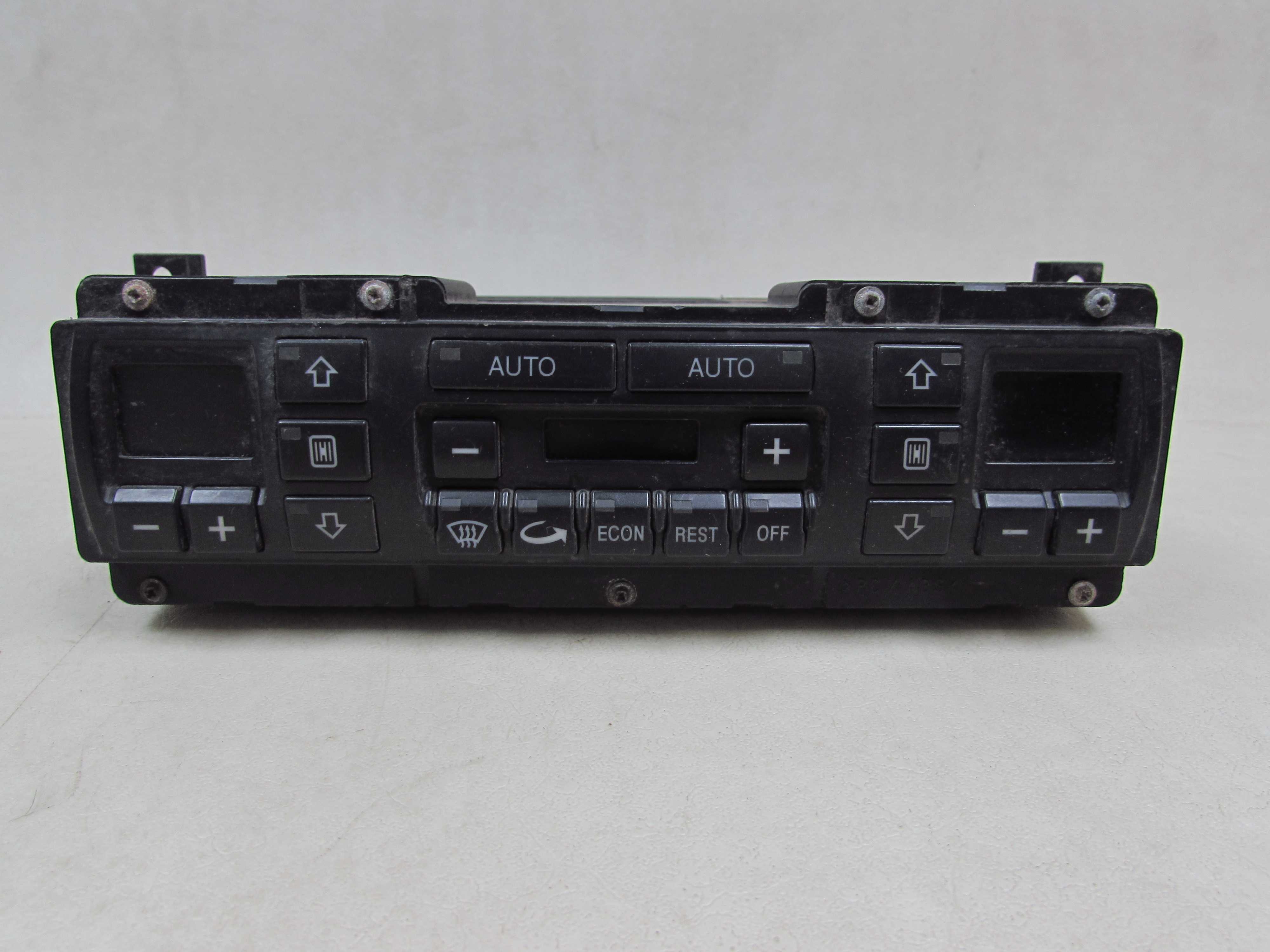 AUDI A8 D2 PANEL NAWIEWU KLIMATYZACJI 4D0820043B