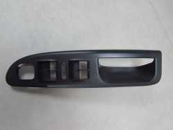 VW PASSAT B6 RAMKA OSLONA RACZKA UCHWYT DRZWI LEWY 3C1867171B