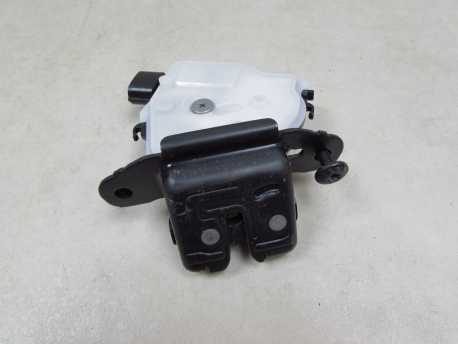 TOYOTA YARIS IV 20-24 ZAMEK KLAPY BAGAZNIKA TYL 3 PIN