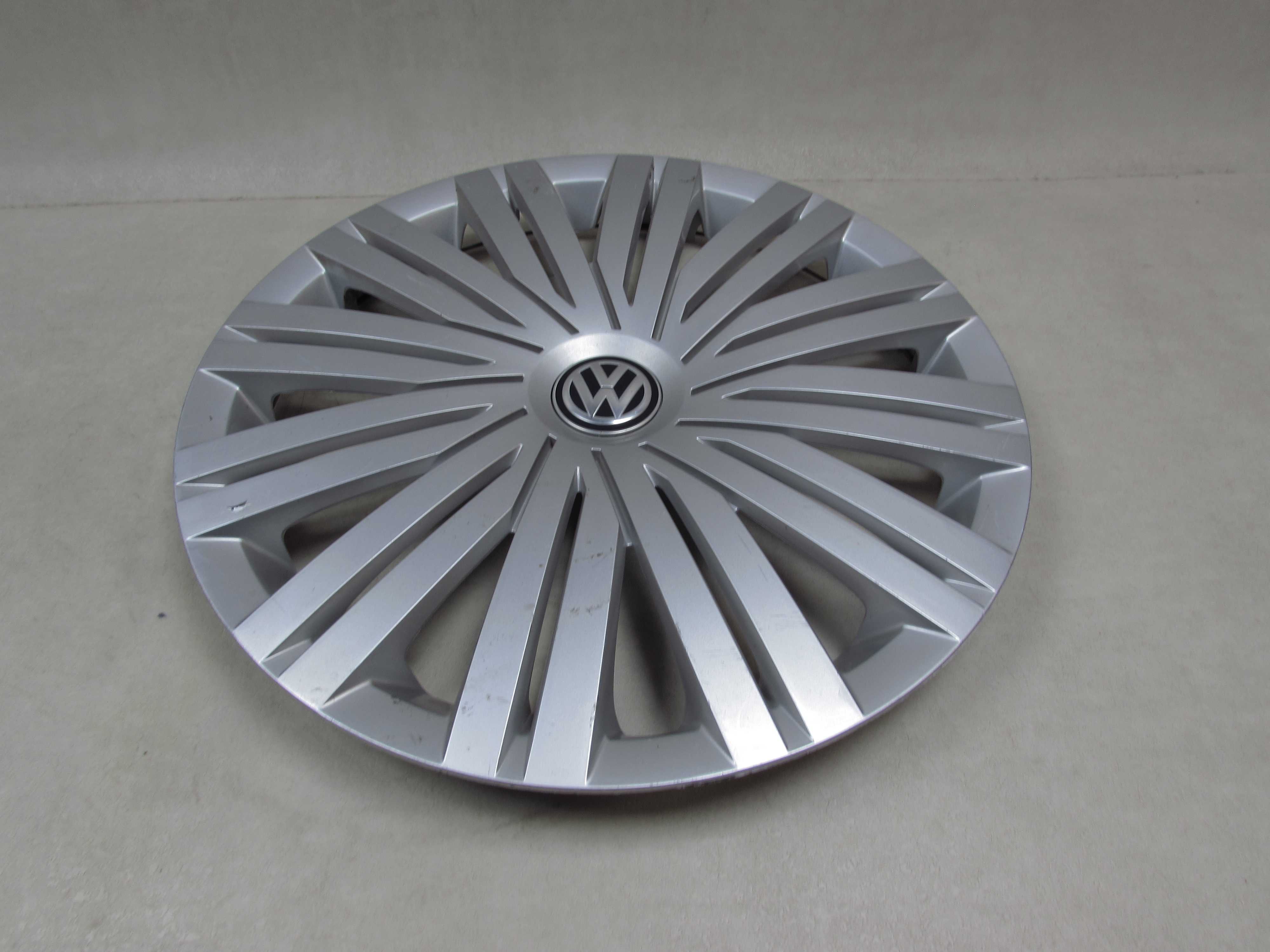 VW POLO VI 2G KOLPAK DEKIELEK ORYGIANALNY FELGI 15" 6C0601147A