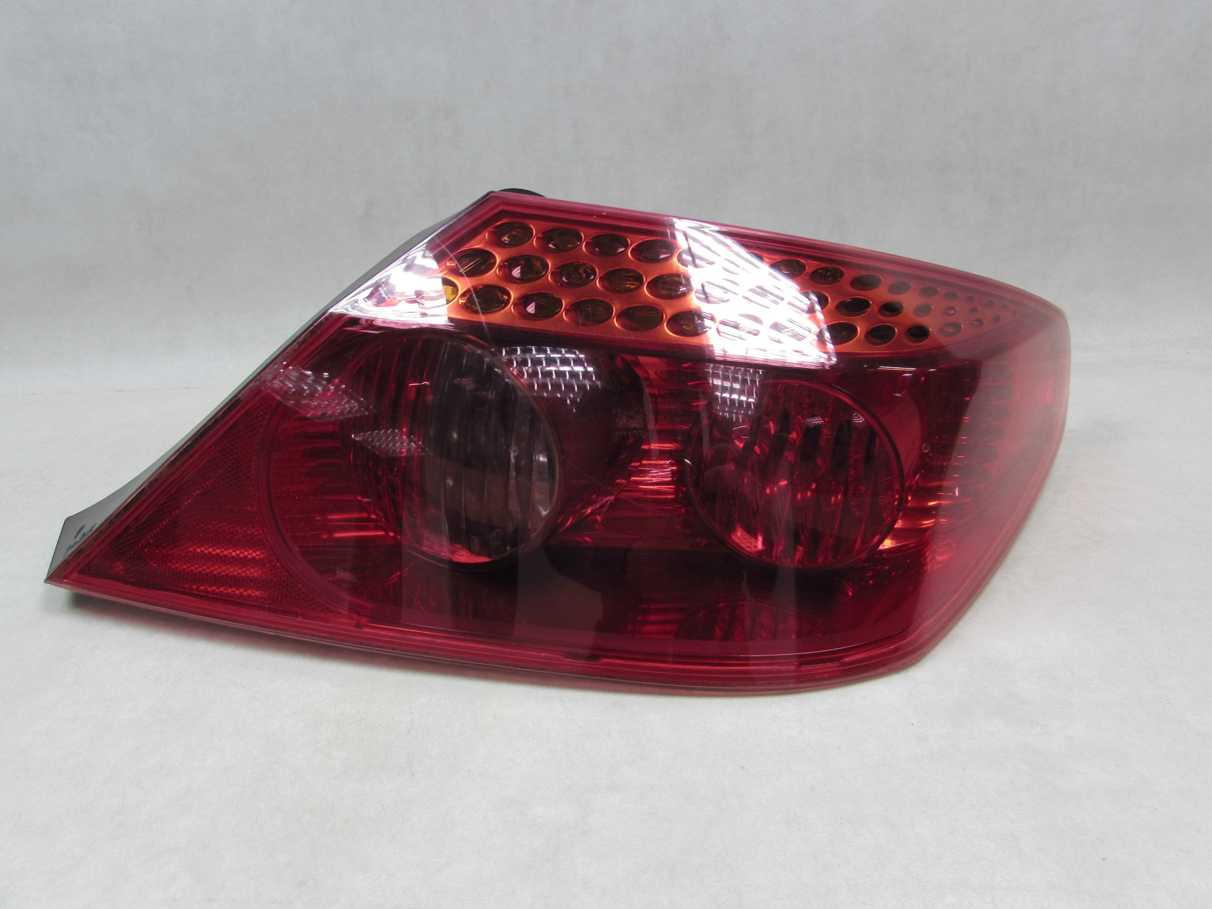 PEUGEOT 407 COUPE LAMPA TYL PRAWA TYLNA 9648537580 04-11